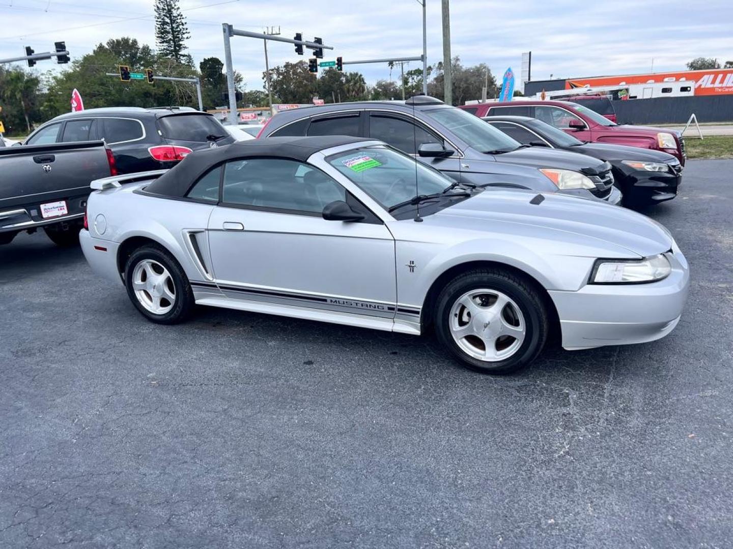 2001 SILVER FORD MUSTANG (1FAFP44471F) with an 3.8L engine, Automatic transmission, located at 2929 9th St. West, Bradenton, 34205, (941) 242-2810, 27.473591, -82.570679 - Thanks for inquring into DriveNation USA! All vehicles listed can be viewed at www.drivenationusa.com for vehicle history reports and additonal info. We cannot quote any terms such as down payments or monthly payments without an application. You can apply directly at www.drivenationusa.com or by con - Photo#2