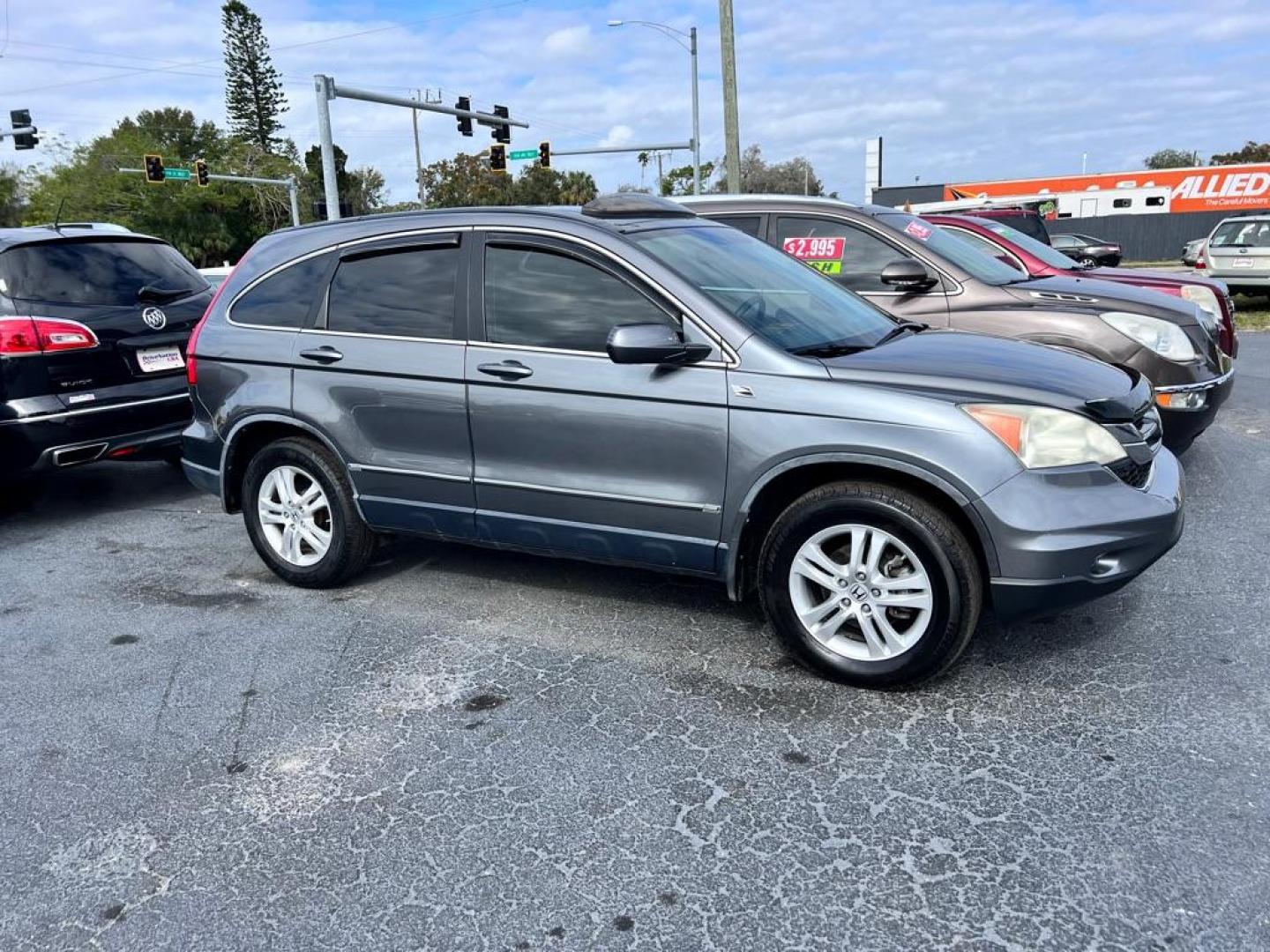 2011 SILVER HONDA CR-V EXL (JHLRE3H79BC) with an 2.4L engine, Automatic transmission, located at 2929 9th St. West, Bradenton, 34205, (941) 242-2810, 27.473591, -82.570679 - Photo#1