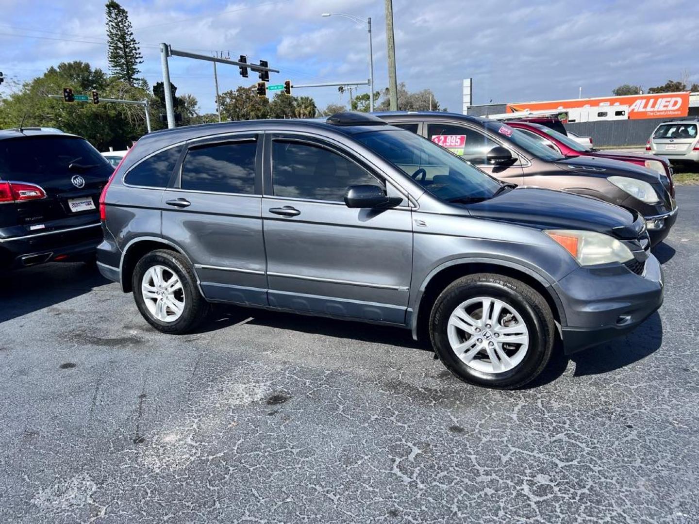 2011 SILVER HONDA CR-V EXL (JHLRE3H79BC) with an 2.4L engine, Automatic transmission, located at 2929 9th St. West, Bradenton, 34205, (941) 242-2810, 27.473591, -82.570679 - Photo#0