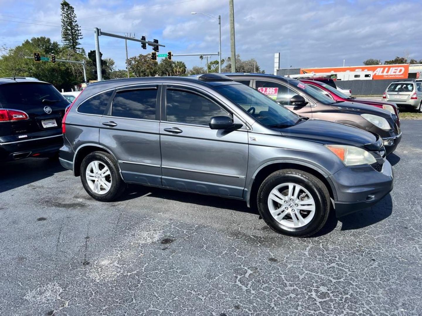 2011 SILVER HONDA CR-V EXL (JHLRE3H79BC) with an 2.4L engine, Automatic transmission, located at 2929 9th St. West, Bradenton, 34205, (941) 242-2810, 27.473591, -82.570679 - Photo#14