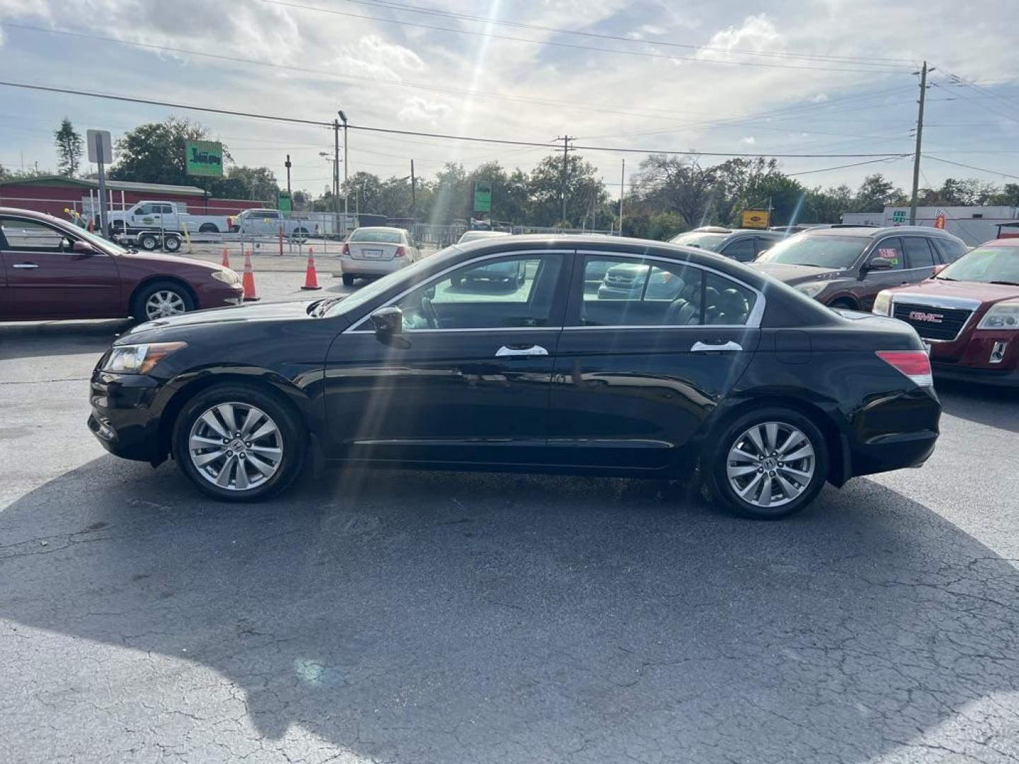 2012 BLACK HONDA ACCORD EXL (1HGCP3F83CA) with an 3.5L engine, Automatic transmission, located at 2929 9th St. West, Bradenton, 34205, (941) 242-2810, 27.473591, -82.570679 - Photo#4