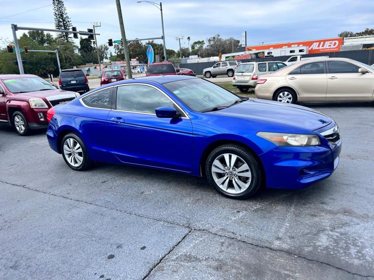 2011 BLUE HONDA ACCORD EXL (1HGCS1B8XBA) with an 2.4L engine, Automatic transmission, located at 2929 9th St. West, Bradenton, 34205, (941) 242-2810, 27.473591, -82.570679 - Photo#11