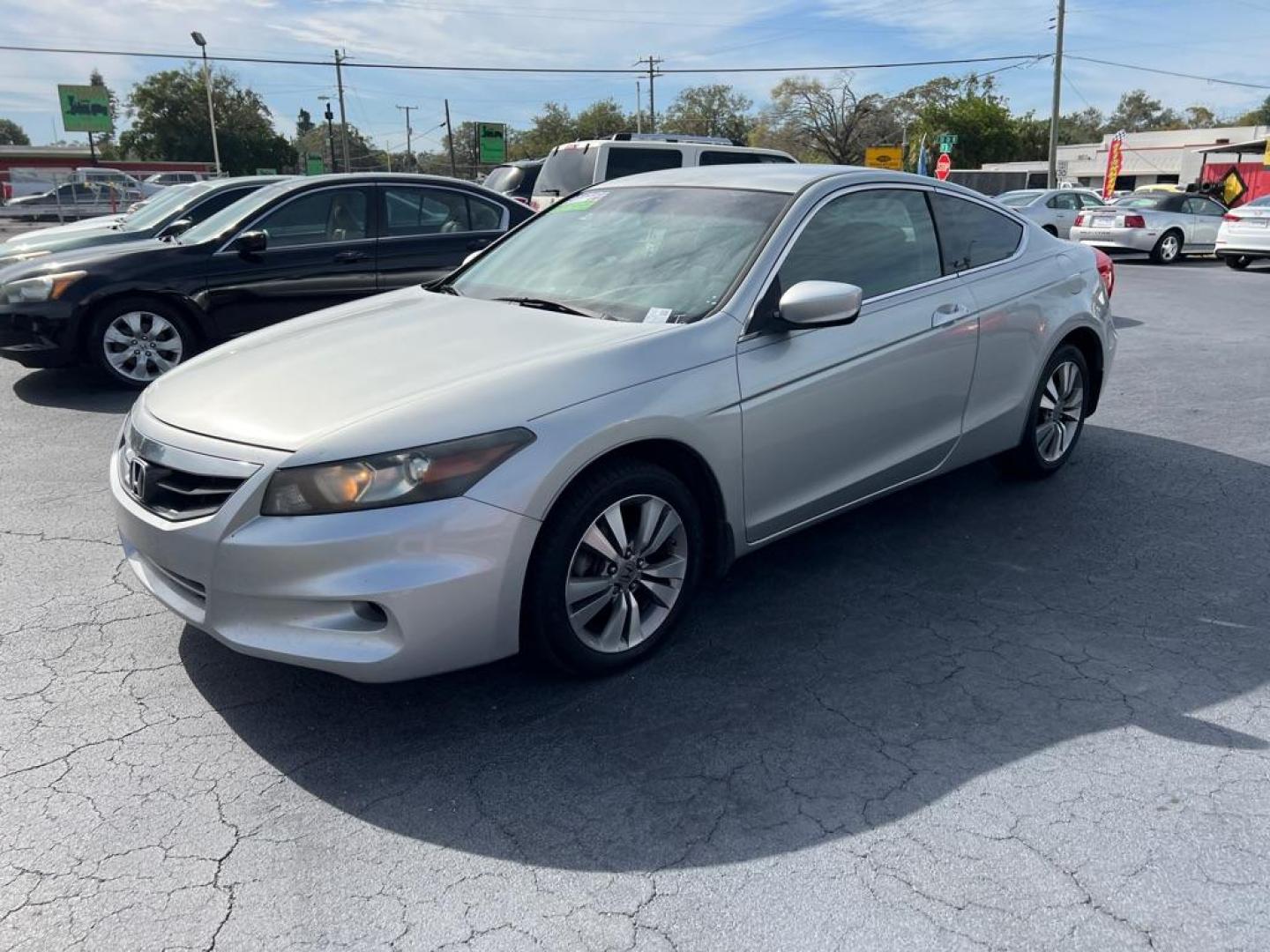 2012 SILVER HONDA ACCORD LX (1HGCS1B32CA) with an 2.4L engine, Automatic transmission, located at 2929 9th St. West, Bradenton, 34205, (941) 242-2810, 27.473591, -82.570679 - Photo#4