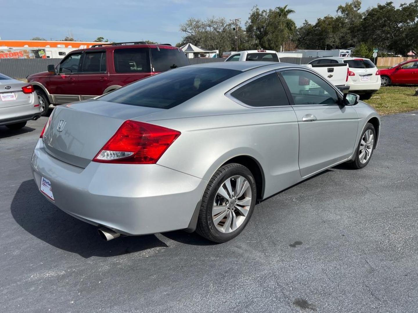 2012 SILVER HONDA ACCORD LX (1HGCS1B32CA) with an 2.4L engine, Automatic transmission, located at 2929 9th St. West, Bradenton, 34205, (941) 242-2810, 27.473591, -82.570679 - Photo#7