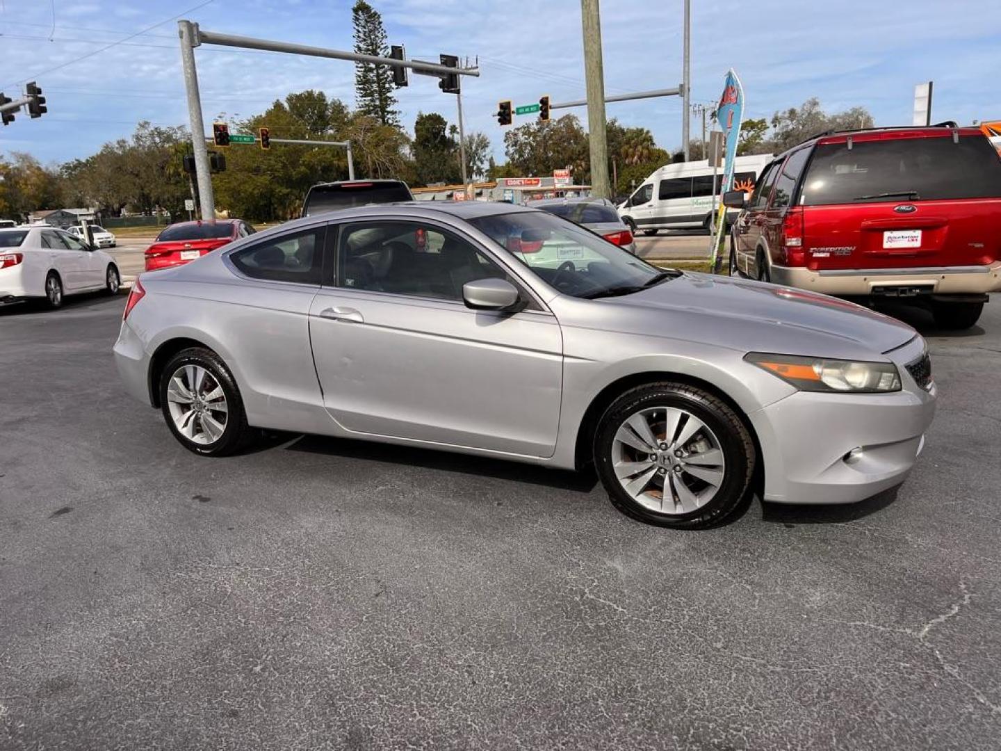 2009 SILVER HONDA ACCORD EXL (1HGCS128X9A) with an 2.4L engine, Automatic transmission, located at 2929 9th St. West, Bradenton, 34205, (941) 242-2810, 27.473591, -82.570679 - Photo#1