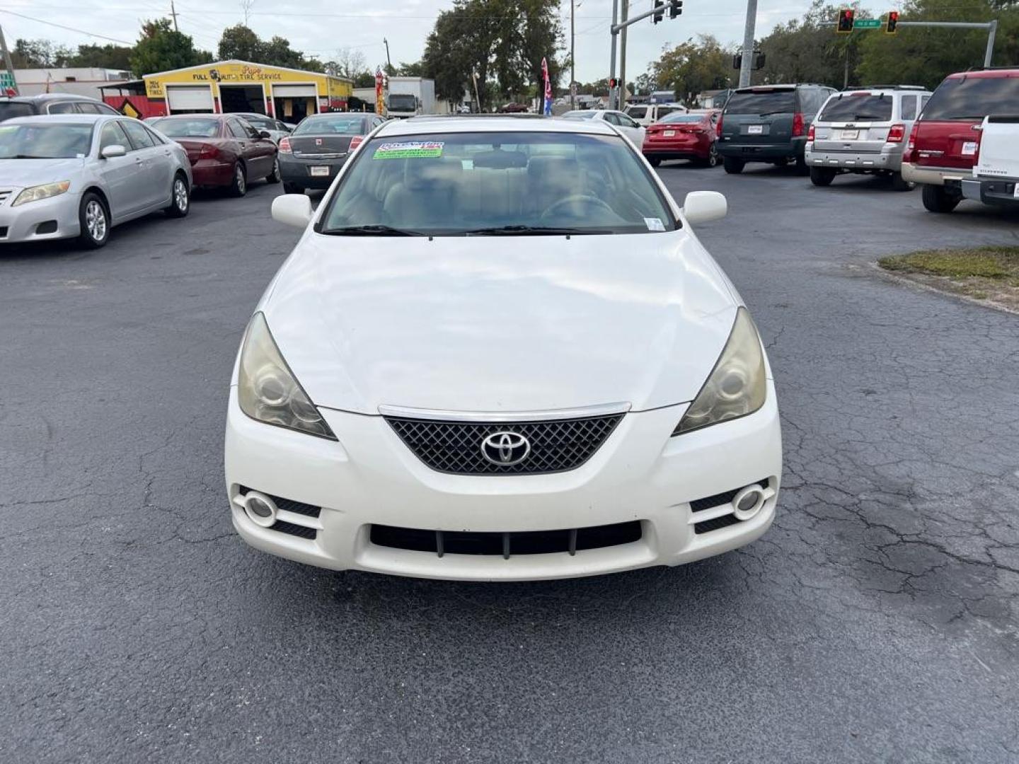 2007 WHITE TOYOTA CAMRY SOLARA SE (4T1CA30P17U) with an 3.3L engine, Automatic transmission, located at 2929 9th St. West, Bradenton, 34205, (941) 242-2810, 27.473591, -82.570679 - Photo#4