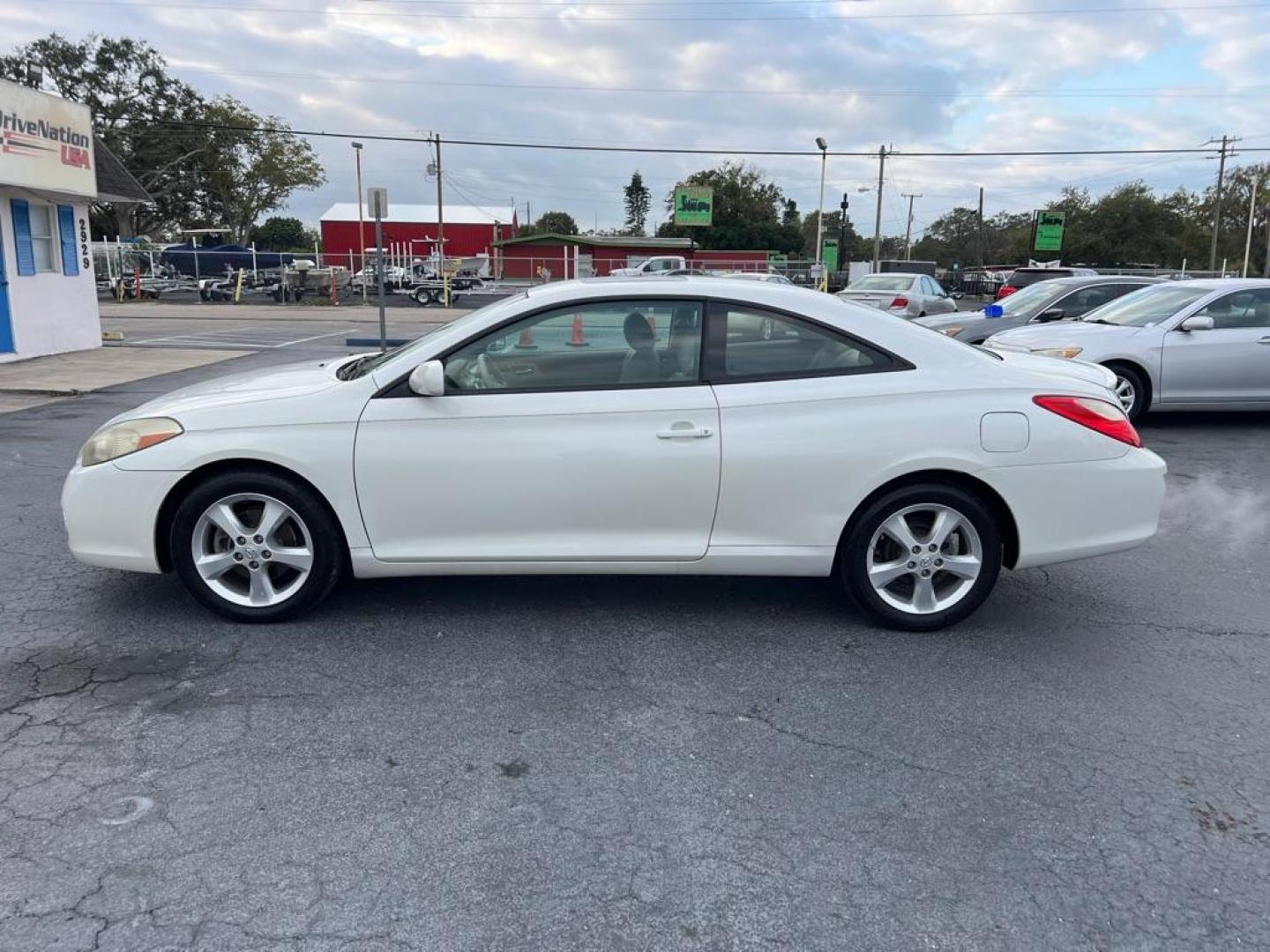 2007 WHITE TOYOTA CAMRY SOLARA SE (4T1CA30P17U) with an 3.3L engine, Automatic transmission, located at 2929 9th St. West, Bradenton, 34205, (941) 242-2810, 27.473591, -82.570679 - Photo#6