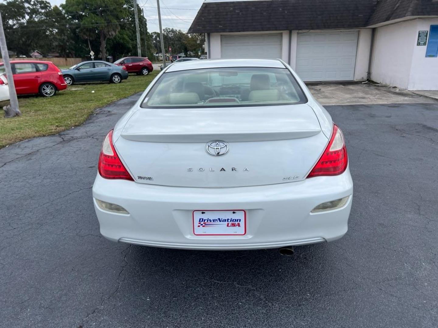 2007 WHITE TOYOTA CAMRY SOLARA SE (4T1CA30P17U) with an 3.3L engine, Automatic transmission, located at 2929 9th St. West, Bradenton, 34205, (941) 242-2810, 27.473591, -82.570679 - Photo#8