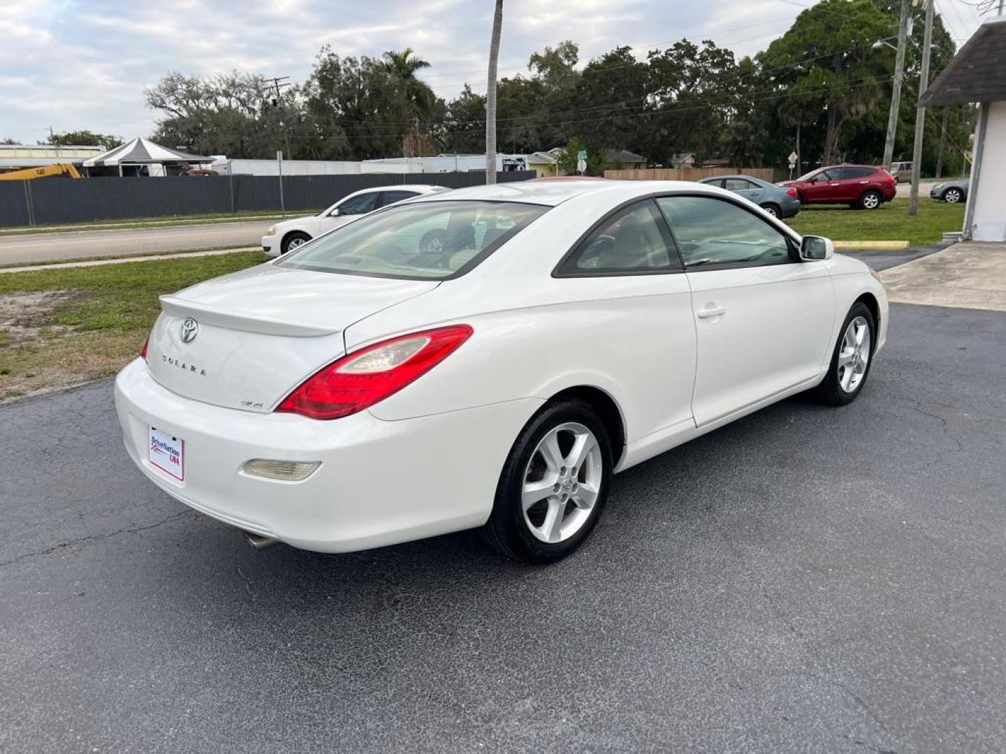 2007 WHITE TOYOTA CAMRY SOLARA SE (4T1CA30P17U) with an 3.3L engine, Automatic transmission, located at 2929 9th St. West, Bradenton, 34205, (941) 242-2810, 27.473591, -82.570679 - Photo#9