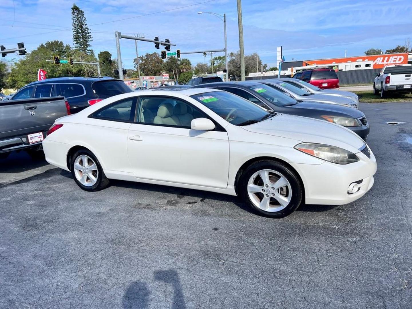 2007 WHITE TOYOTA CAMRY SOLARA SE (4T1CA30P17U) with an 3.3L engine, Automatic transmission, located at 2929 9th St. West, Bradenton, 34205, (941) 242-2810, 27.473591, -82.570679 - Photo#1