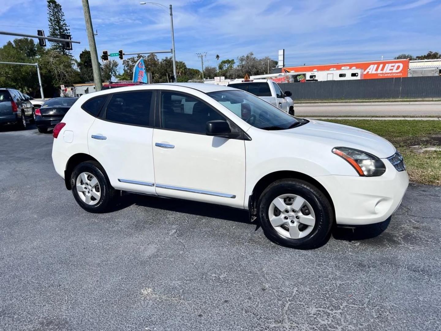 2014 WHITE NISSAN ROGUE SELECT S (JN8AS5MT7EW) with an 2.5L engine, Continuously Variable transmission, located at 2929 9th St. West, Bradenton, 34205, (941) 242-2810, 27.473591, -82.570679 - Photo#0