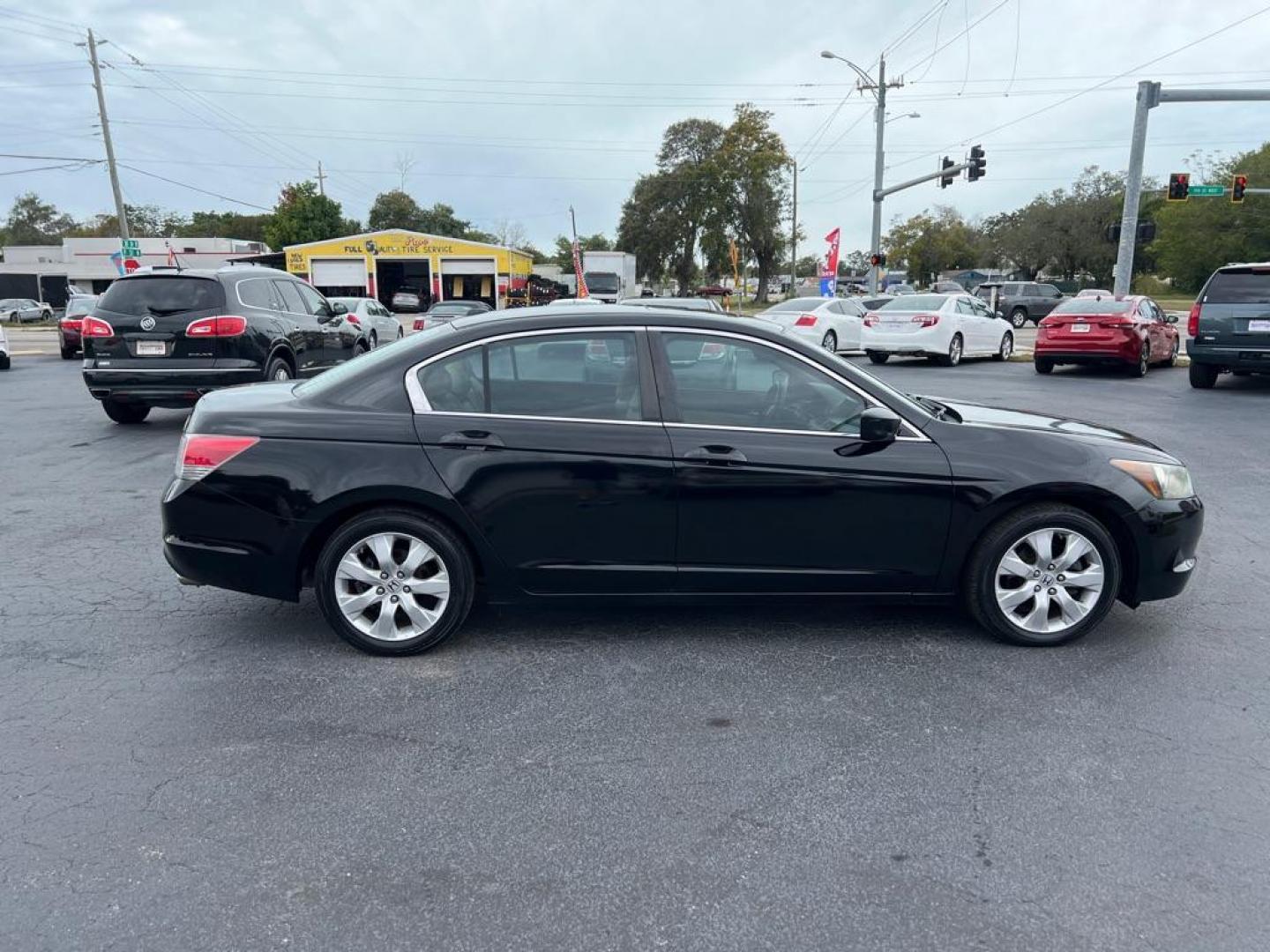 2008 BLACK HONDA ACCORD EXL (1HGCP26858A) with an 2.4L engine, Automatic transmission, located at 2929 9th St. West, Bradenton, 34205, (941) 242-2810, 27.473591, -82.570679 - Photo#9