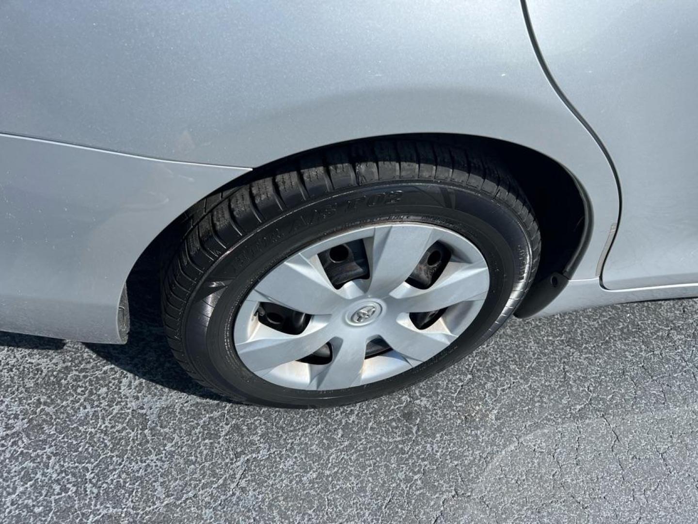 2008 SILVER TOYOTA CAMRY CE (4T1BE46K28U) with an 2.4L engine, Automatic transmission, located at 2929 9th St. West, Bradenton, 34205, (941) 242-2810, 27.473591, -82.570679 - Photo#9