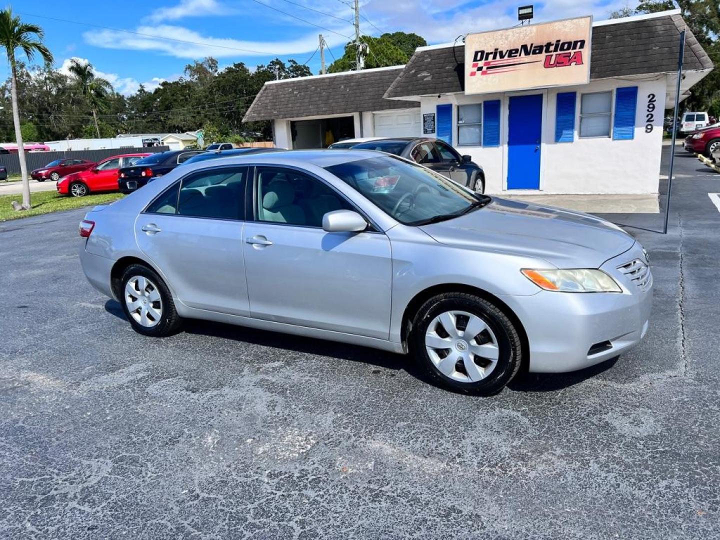 2008 SILVER TOYOTA CAMRY CE (4T1BE46K28U) with an 2.4L engine, Automatic transmission, located at 2929 9th St. West, Bradenton, 34205, (941) 242-2810, 27.473591, -82.570679 - Photo#1