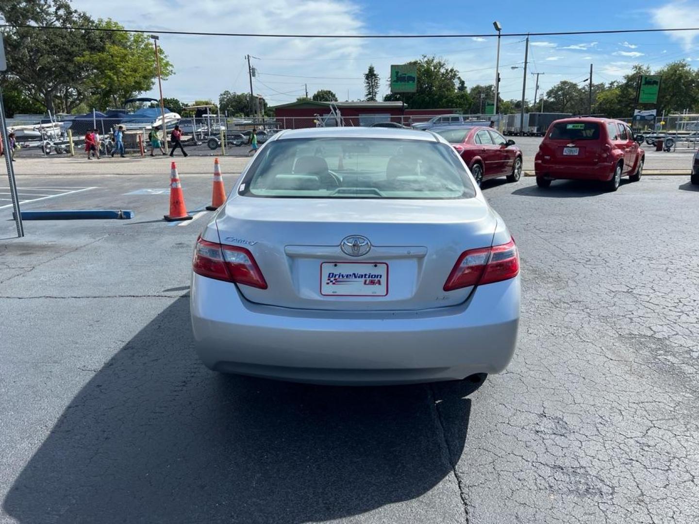 2008 SILVER TOYOTA CAMRY CE (4T1BE46K28U) with an 2.4L engine, Automatic transmission, located at 2929 9th St. West, Bradenton, 34205, (941) 242-2810, 27.473591, -82.570679 - Photo#6