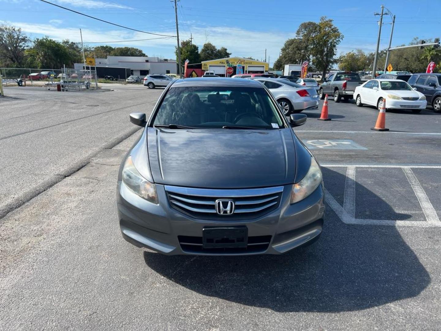 2011 GRAY HONDA ACCORD EXL (1HGCP2F85BA) with an 2.4L engine, Automatic transmission, located at 2929 9th St. West, Bradenton, 34205, (941) 242-2810, 27.473591, -82.570679 - Photo#2