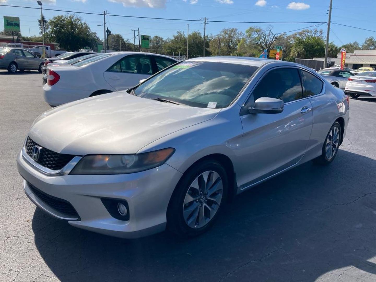 2013 SILVER HONDA ACCORD EX (1HGCT1B79DA) with an 2.4L engine, Continuously Variable transmission, located at 2929 9th St. West, Bradenton, 34205, (941) 242-2810, 27.473591, -82.570679 - Photo#6