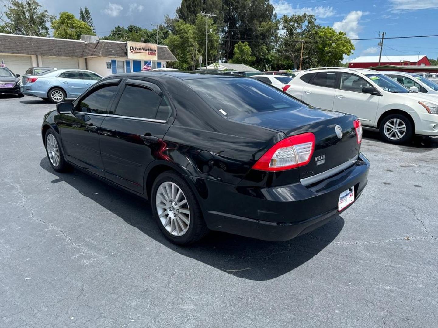 2006 BLACK MERCURY MILAN PREMIER (3MEHM08Z66R) with an 2.3L engine, Automatic transmission, located at 2929 9th St. West, Bradenton, 34205, (941) 242-2810, 27.473591, -82.570679 - Thanks for inquring into DriveNation USA! All vehicles listed can be viewed at www.drivenationusa.com for vehicle history reports and additonal info. We cannot quote any terms such as down payments or monthly payments without an application. You can apply directly at www.drivenationusa.com or by con - Photo#5