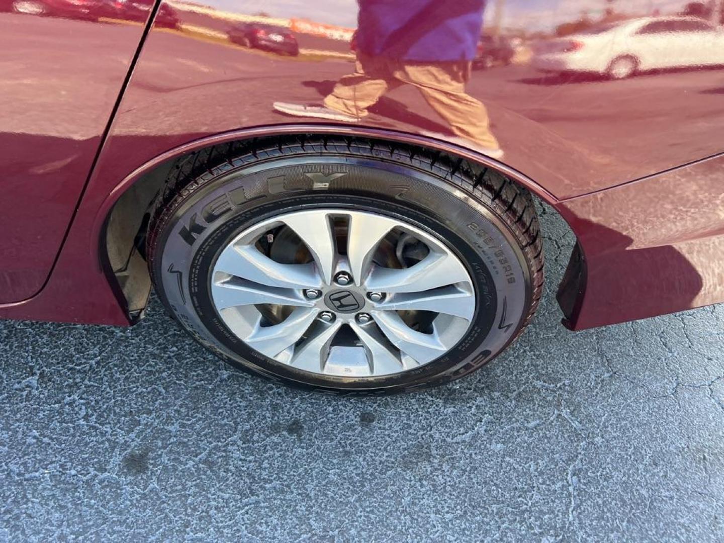 2013 RED HONDA ACCORD LX (1HGCR2F38DA) with an 2.4L engine, Continuously Variable transmission, located at 2929 9th St. West, Bradenton, 34205, (941) 242-2810, 27.473591, -82.570679 - Photo#9