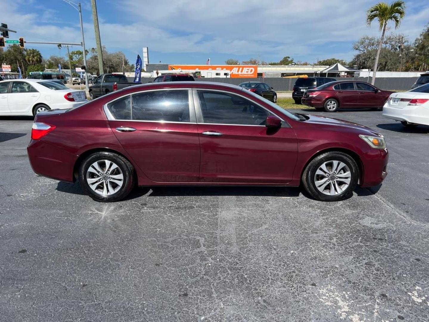 2013 RED HONDA ACCORD LX (1HGCR2F38DA) with an 2.4L engine, Continuously Variable transmission, located at 2929 9th St. West, Bradenton, 34205, (941) 242-2810, 27.473591, -82.570679 - Photo#8