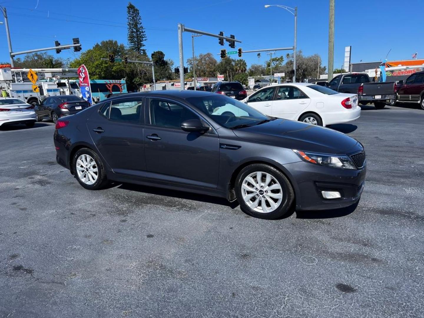 2015 GRAY KIA OPTIMA LX (KNAGM4A70F5) with an 2.4L engine, Automatic transmission, located at 2929 9th St. West, Bradenton, 34205, (941) 242-2810, 27.473591, -82.570679 - Thanks for inquring into DriveNation USA! All vehicles listed can be viewed at www.drivenationusa.com for vehicle history reports and additonal info. We cannot quote any terms such as down payments or monthly payments without an application. You can apply directly at www.drivenationusa.com or by con - Photo#1