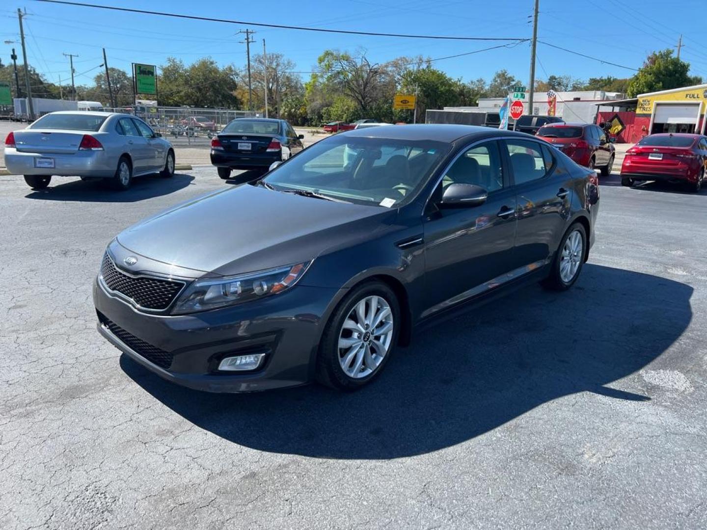 2015 GRAY KIA OPTIMA LX (KNAGM4A70F5) with an 2.4L engine, Automatic transmission, located at 2929 9th St. West, Bradenton, 34205, (941) 242-2810, 27.473591, -82.570679 - Thanks for inquring into DriveNation USA! All vehicles listed can be viewed at www.drivenationusa.com for vehicle history reports and additonal info. We cannot quote any terms such as down payments or monthly payments without an application. You can apply directly at www.drivenationusa.com or by con - Photo#3