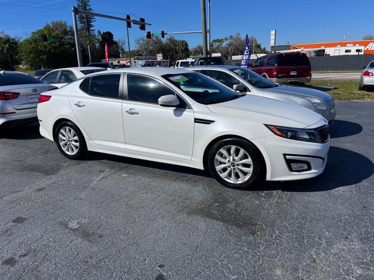 2015 WHITE KIA OPTIMA LX (KNAGM4A7XF5) with an 2.4L engine, Automatic transmission, located at 2929 9th St. West, Bradenton, 34205, (941) 242-2810, 27.473591, -82.570679 - Thanks for inquring into DriveNation USA! All vehicles listed can be viewed at www.drivenationusa.com for vehicle history reports and additonal info. We cannot quote any terms such as down payments or monthly payments without an application. You can apply directly at www.drivenationusa.com or by con - Photo#1