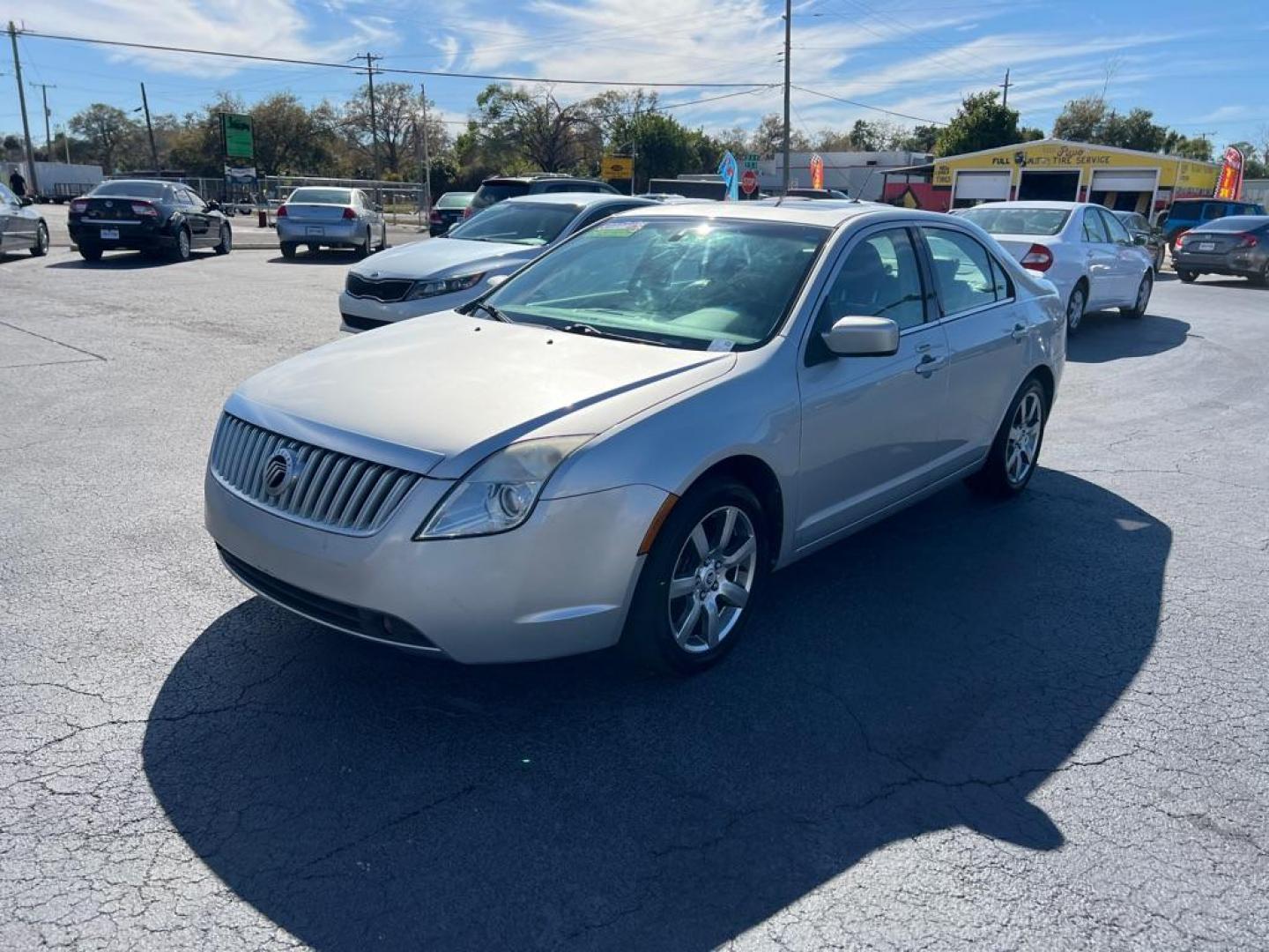 2010 SILVER MERCURY MILAN PREMIER (3MEHM0JG4AR) with an 3.0L engine, Automatic transmission, located at 2929 9th St. West, Bradenton, 34205, (941) 242-2810, 27.473591, -82.570679 - Photo#3