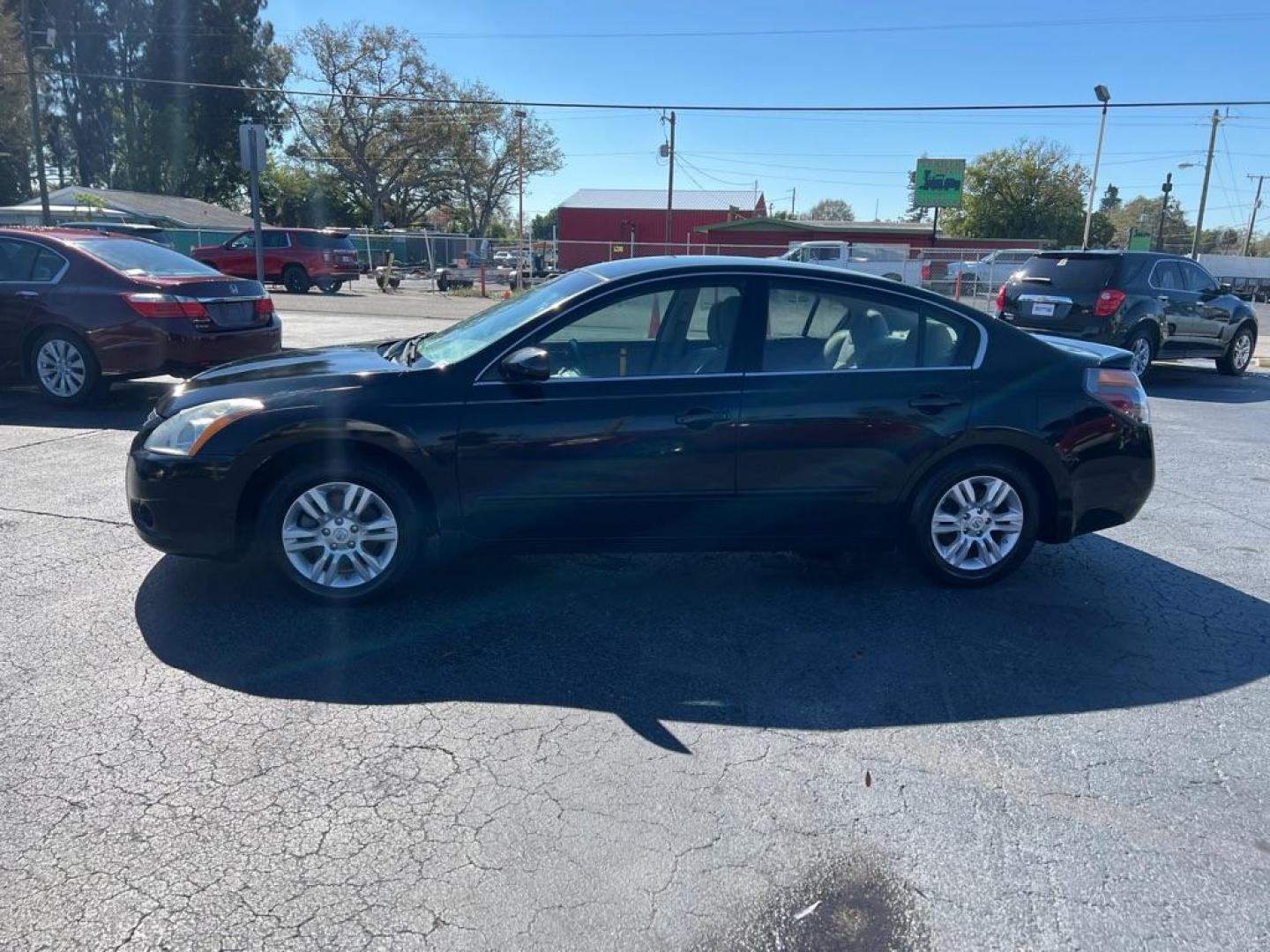 2012 BLACK NISSAN ALTIMA 2.5 S (1N4AL2AP4CN) with an 2.5L engine, Continuously Variable transmission, located at 2929 9th St. West, Bradenton, 34205, (941) 242-2810, 27.473591, -82.570679 - Photo#4