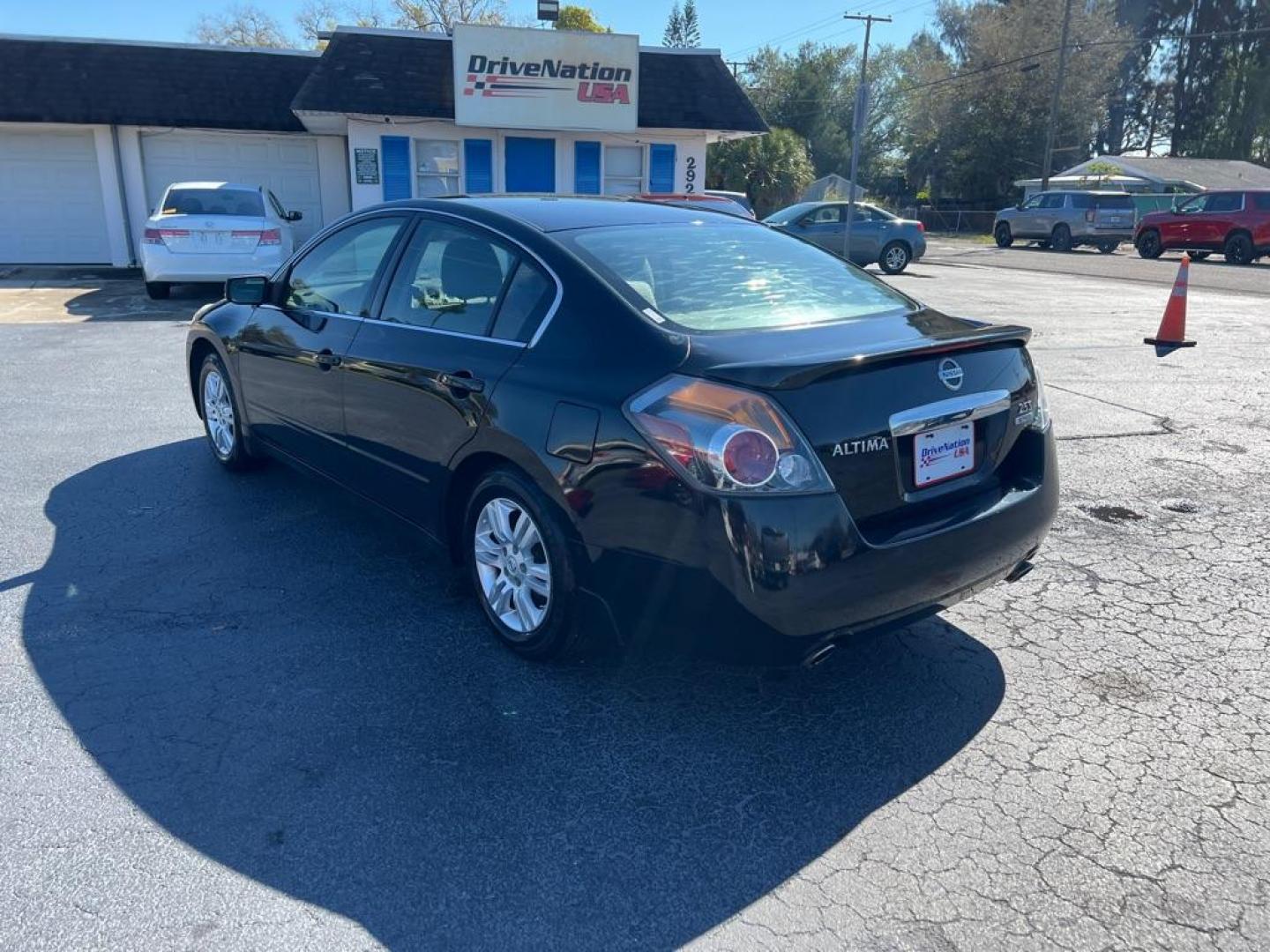 2012 BLACK NISSAN ALTIMA 2.5 S (1N4AL2AP4CN) with an 2.5L engine, Continuously Variable transmission, located at 2929 9th St. West, Bradenton, 34205, (941) 242-2810, 27.473591, -82.570679 - Photo#5