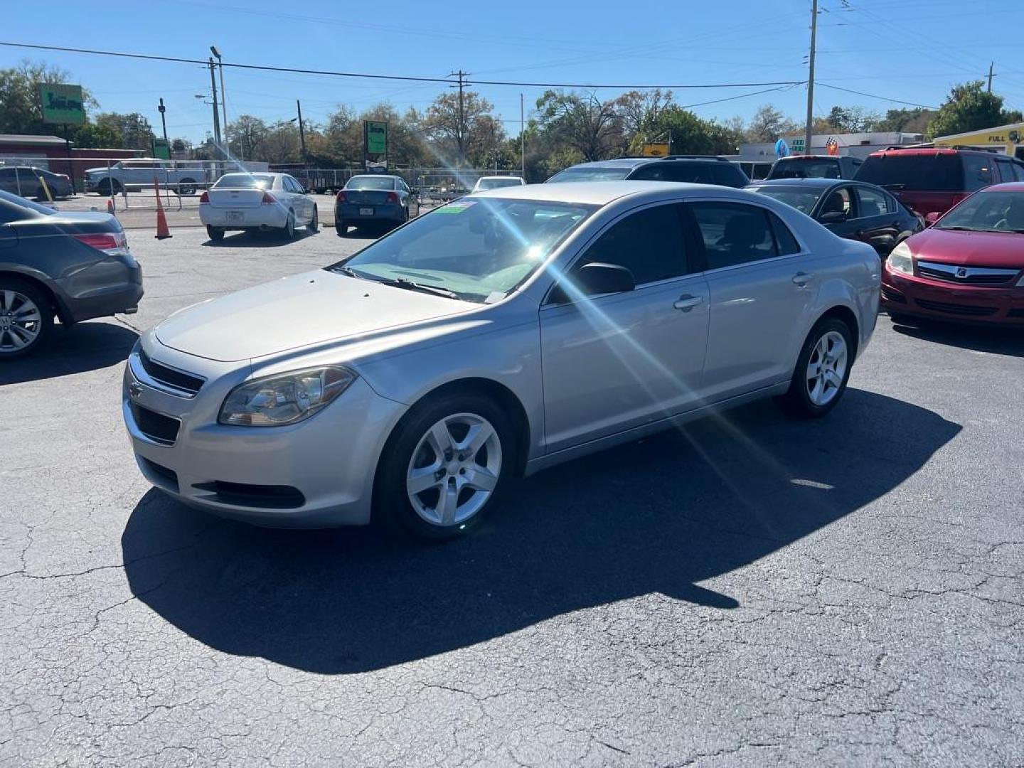 2011 SILVER CHEVROLET MALIBU LS (1G1ZB5E19BF) with an 2.4L engine, Automatic transmission, located at 2929 9th St. West, Bradenton, 34205, (941) 242-2810, 27.473591, -82.570679 - Photo#3