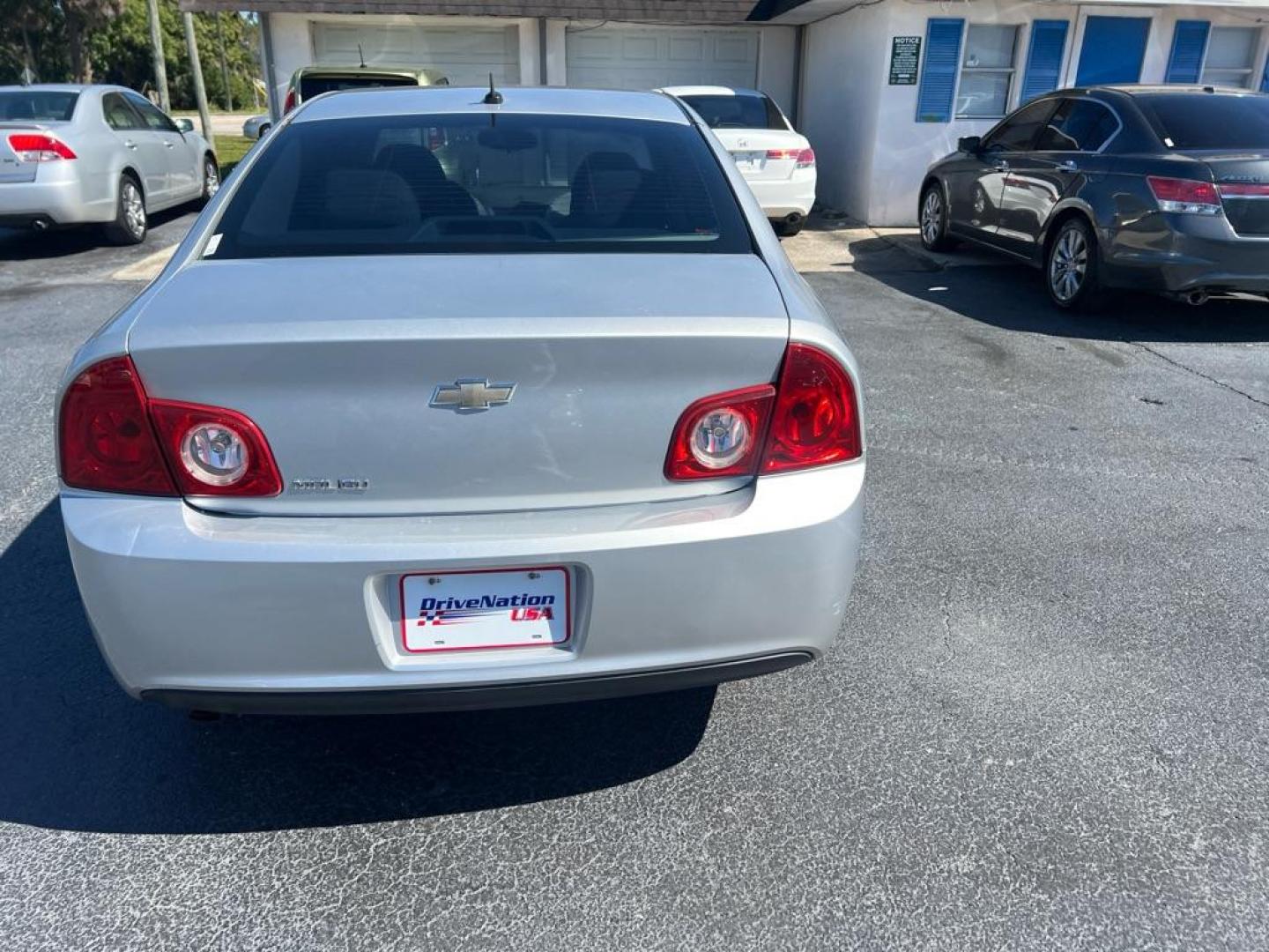 2011 SILVER CHEVROLET MALIBU LS (1G1ZB5E19BF) with an 2.4L engine, Automatic transmission, located at 2929 9th St. West, Bradenton, 34205, (941) 242-2810, 27.473591, -82.570679 - Photo#6