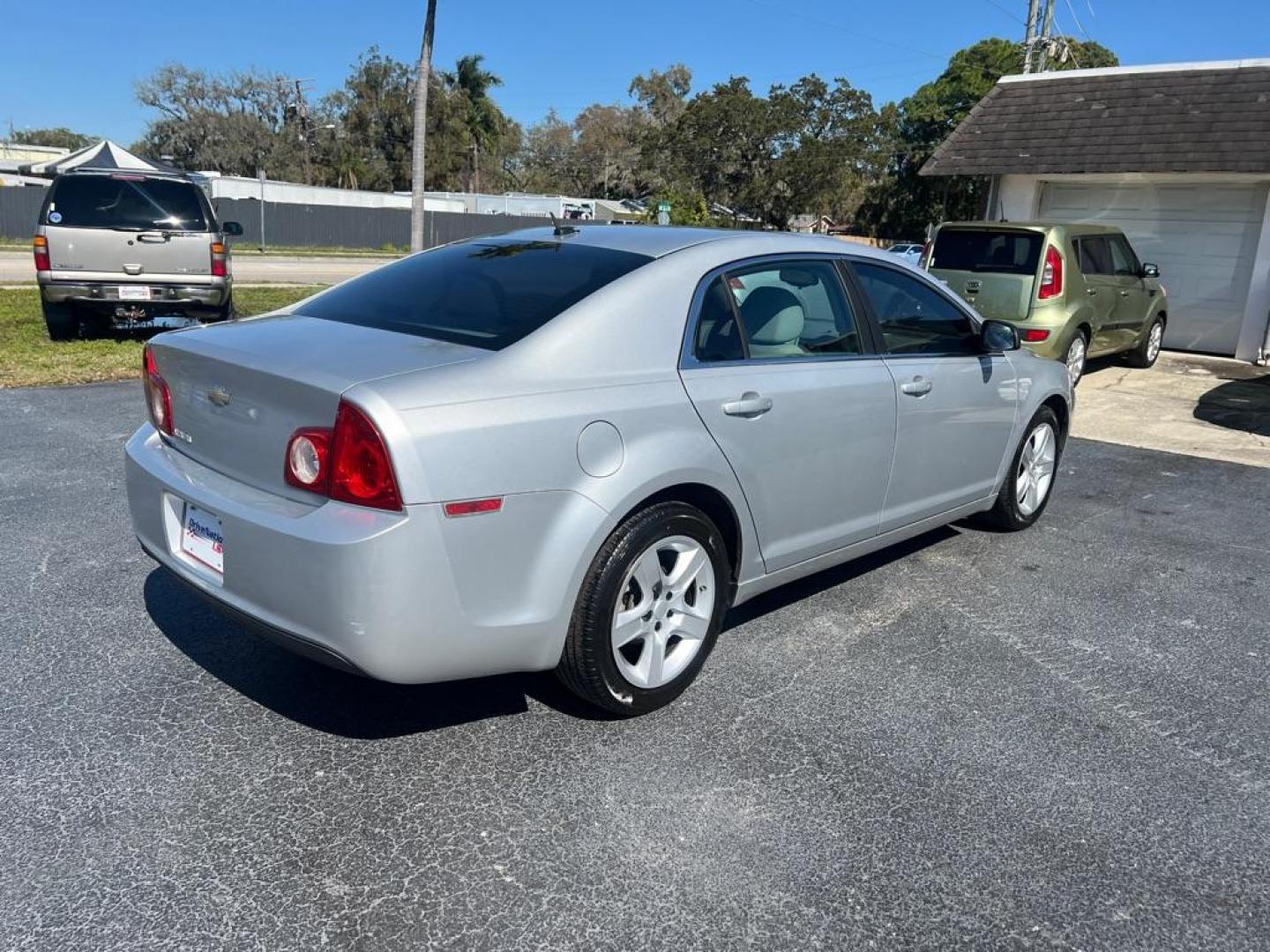 2011 SILVER CHEVROLET MALIBU LS (1G1ZB5E19BF) with an 2.4L engine, Automatic transmission, located at 2929 9th St. West, Bradenton, 34205, (941) 242-2810, 27.473591, -82.570679 - Photo#7