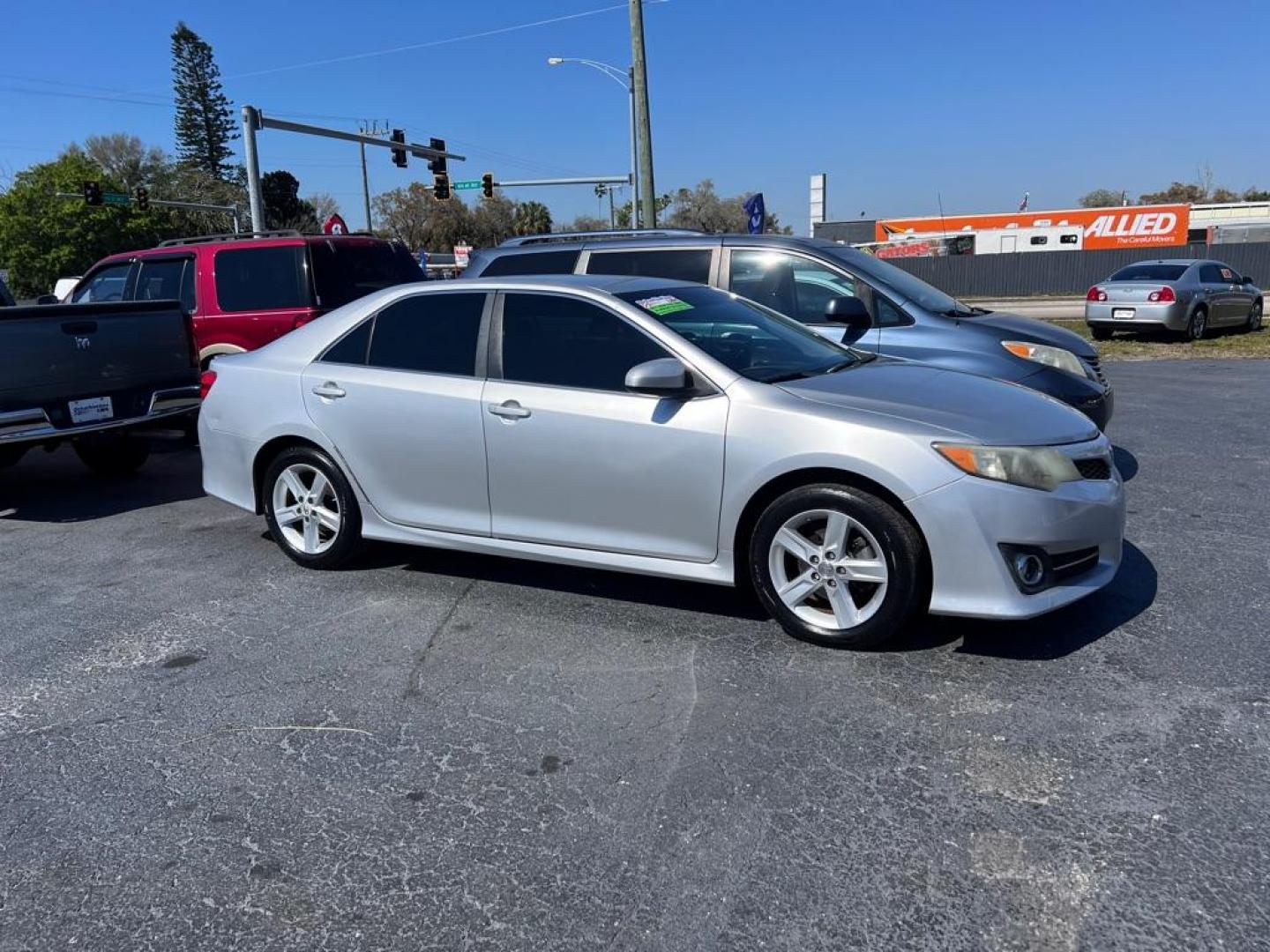 2012 SILVER TOYOTA CAMRY SE (4T1BF1FKXCU) with an 2.5L engine, Automatic transmission, located at 2929 9th St. West, Bradenton, 34205, (941) 242-2810, 27.473591, -82.570679 - Photo#0