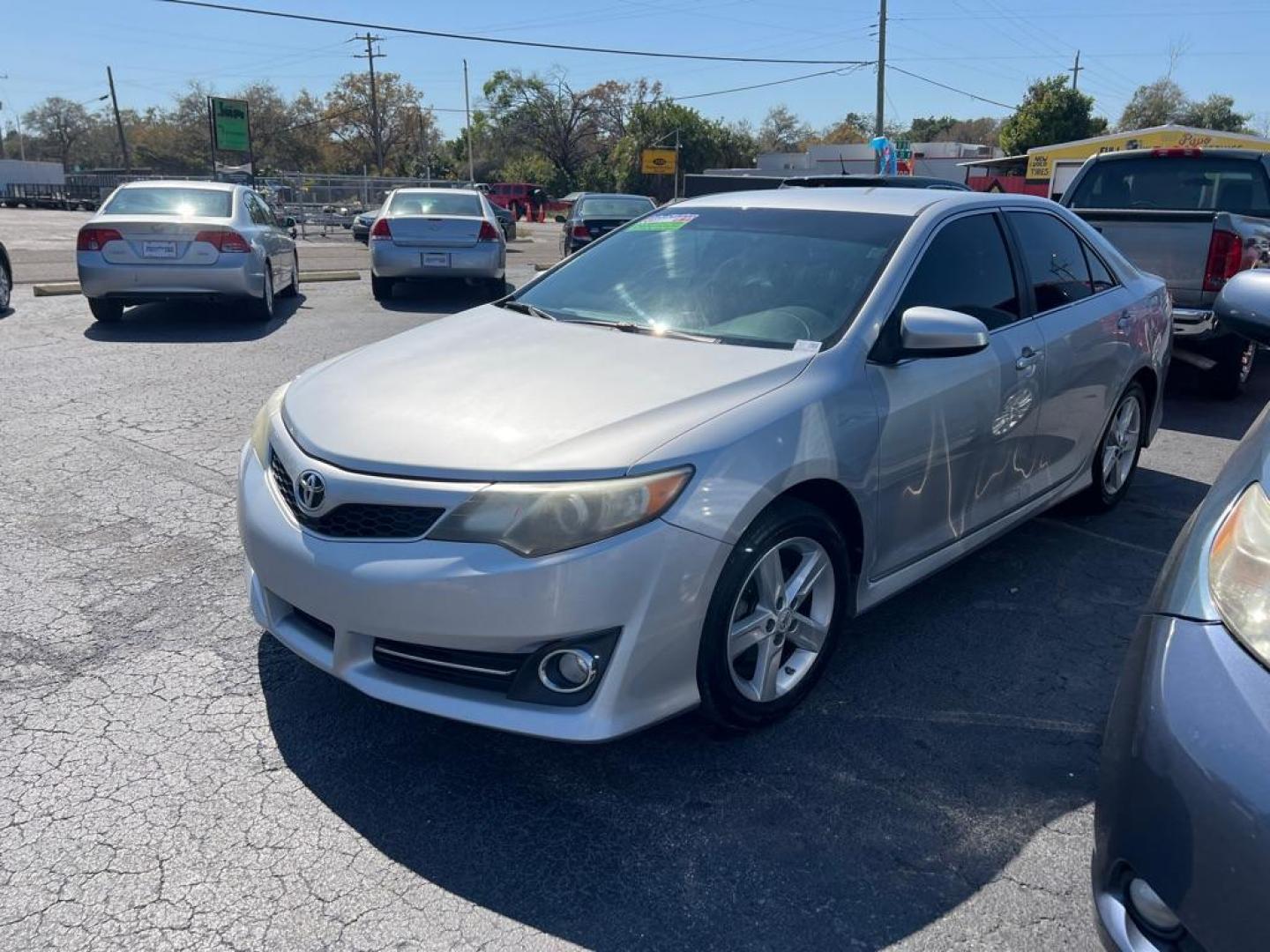 2012 SILVER TOYOTA CAMRY SE (4T1BF1FKXCU) with an 2.5L engine, Automatic transmission, located at 2929 9th St. West, Bradenton, 34205, (941) 242-2810, 27.473591, -82.570679 - Photo#3