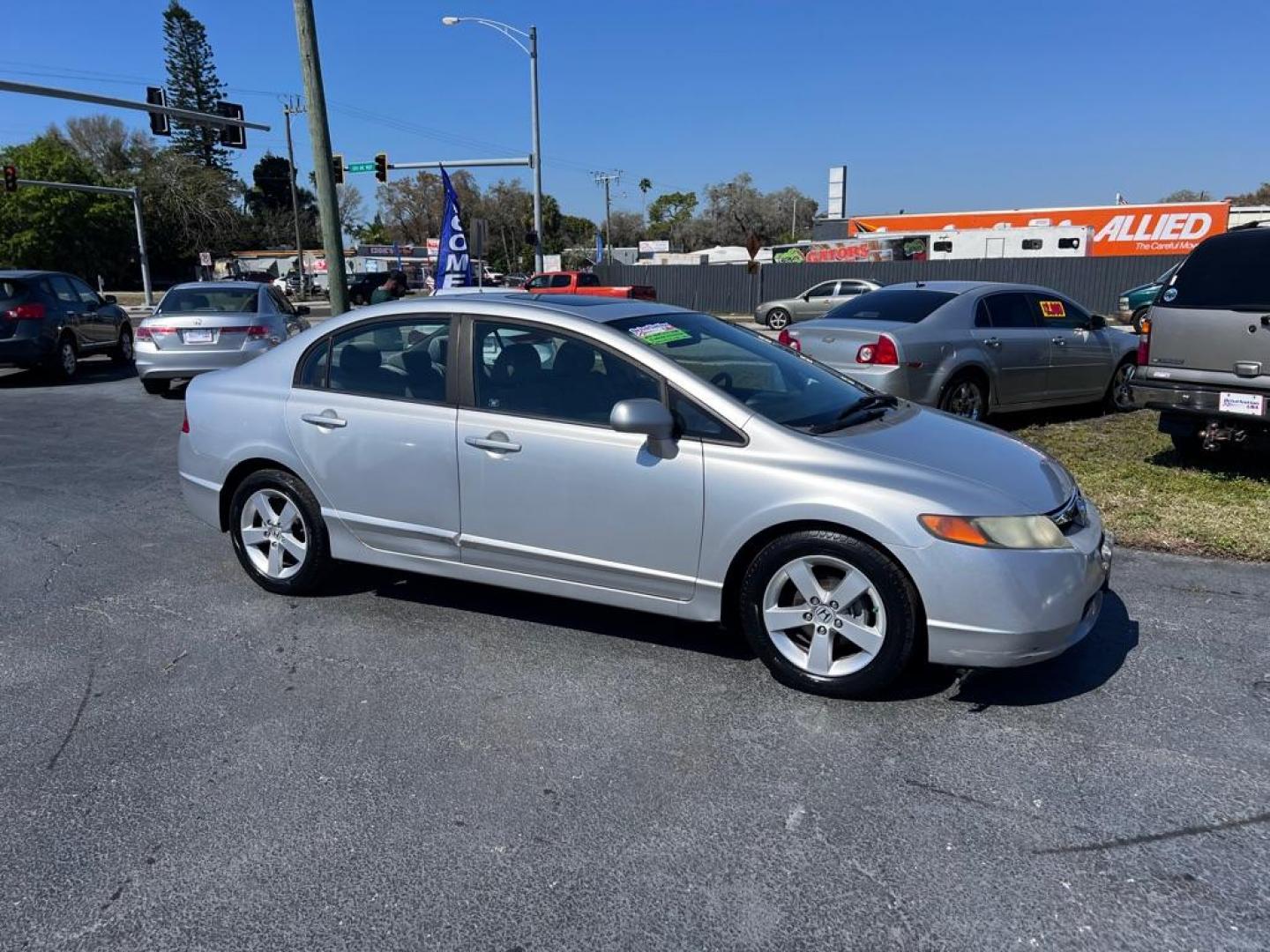 2008 SILVER HONDA CIVIC EX (1HGFA16898L) with an 1.8 engine, Automatic transmission, located at 2929 9th St. West, Bradenton, 34205, (941) 242-2810, 27.473591, -82.570679 - Photo#1