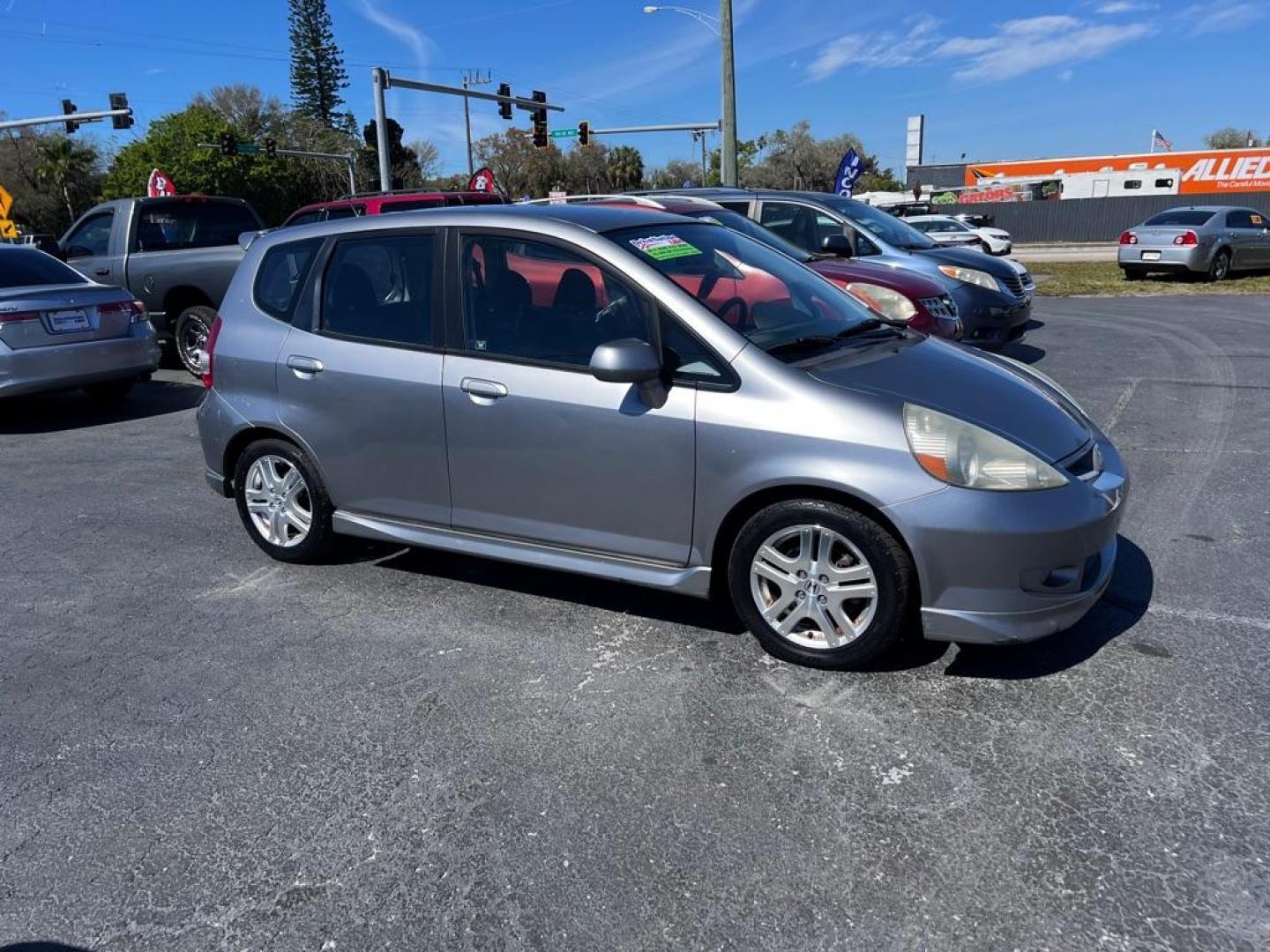 2007 GRAY HONDA FIT S (JHMGD38637S) with an 1.5L engine, Automatic transmission, located at 2929 9th St. West, Bradenton, 34205, (941) 242-2810, 27.473591, -82.570679 - Photo#0