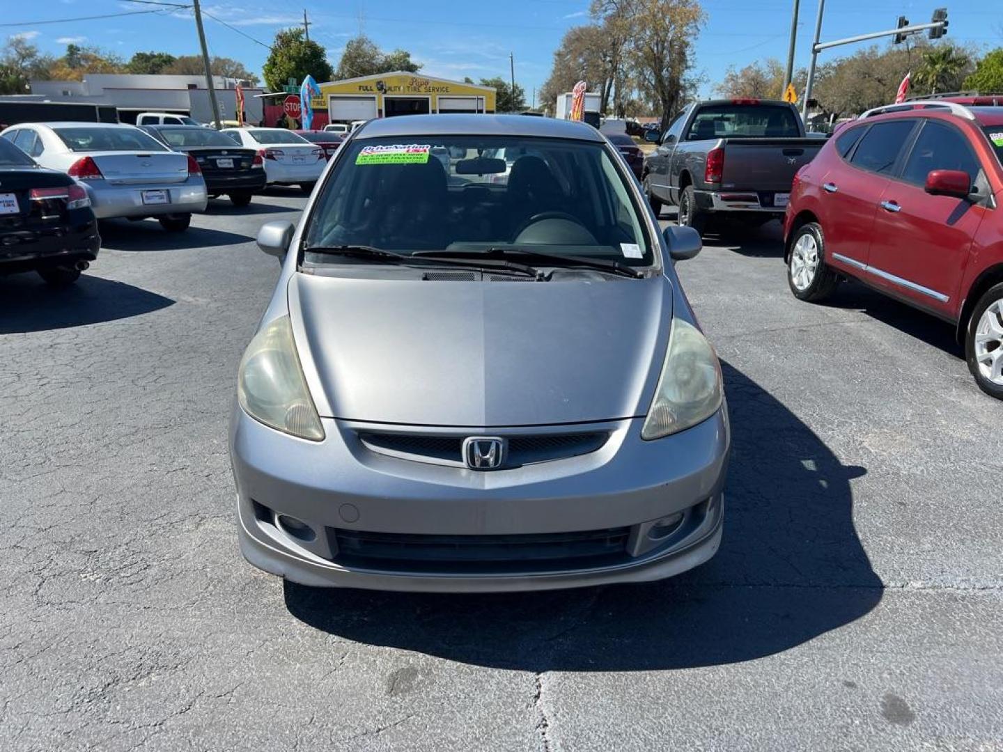 2007 GRAY HONDA FIT S (JHMGD38637S) with an 1.5L engine, Automatic transmission, located at 2929 9th St. West, Bradenton, 34205, (941) 242-2810, 27.473591, -82.570679 - Photo#2