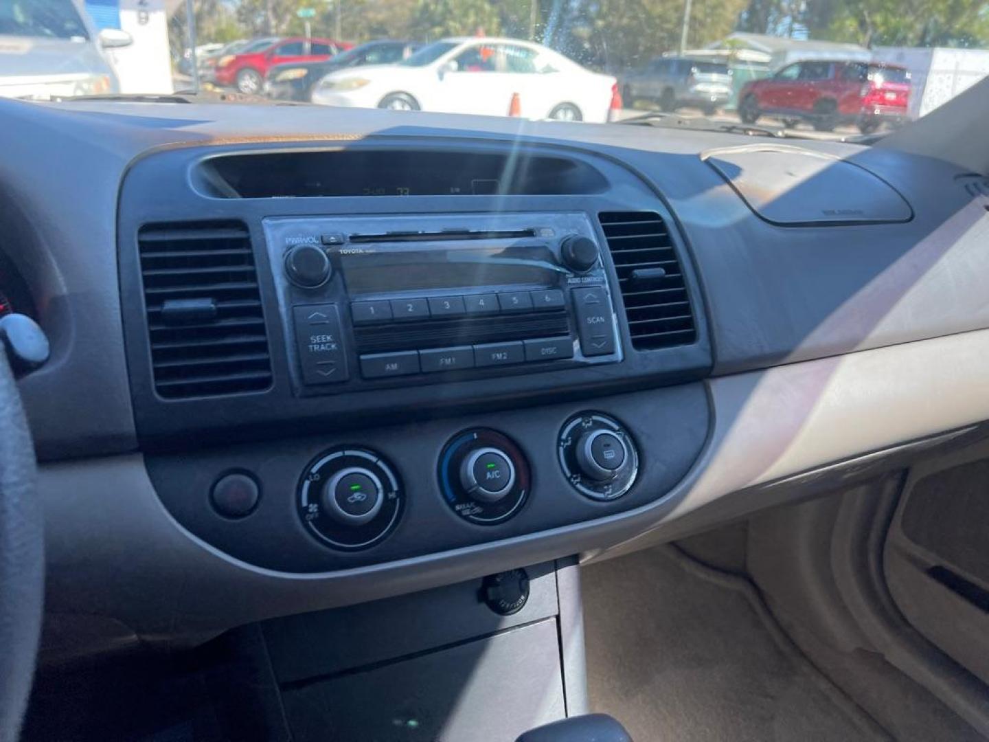 2005 TAN TOYOTA CAMRY LE (4T1BE32K55U) with an 2.4L engine, Automatic transmission, located at 2929 9th St. West, Bradenton, 34205, (941) 242-2810, 27.473591, -82.570679 - Photo#8