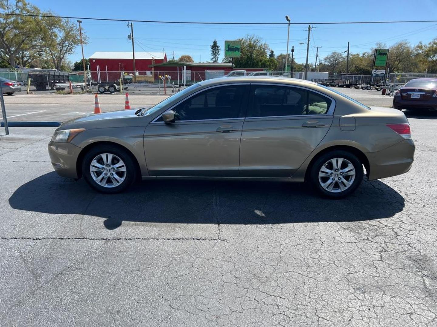 2009 TAN HONDA ACCORD LXP (1HGCP26449A) with an 2.4L engine, Automatic transmission, located at 2929 9th St. West, Bradenton, 34205, (941) 242-2810, 27.473591, -82.570679 - Photo#4