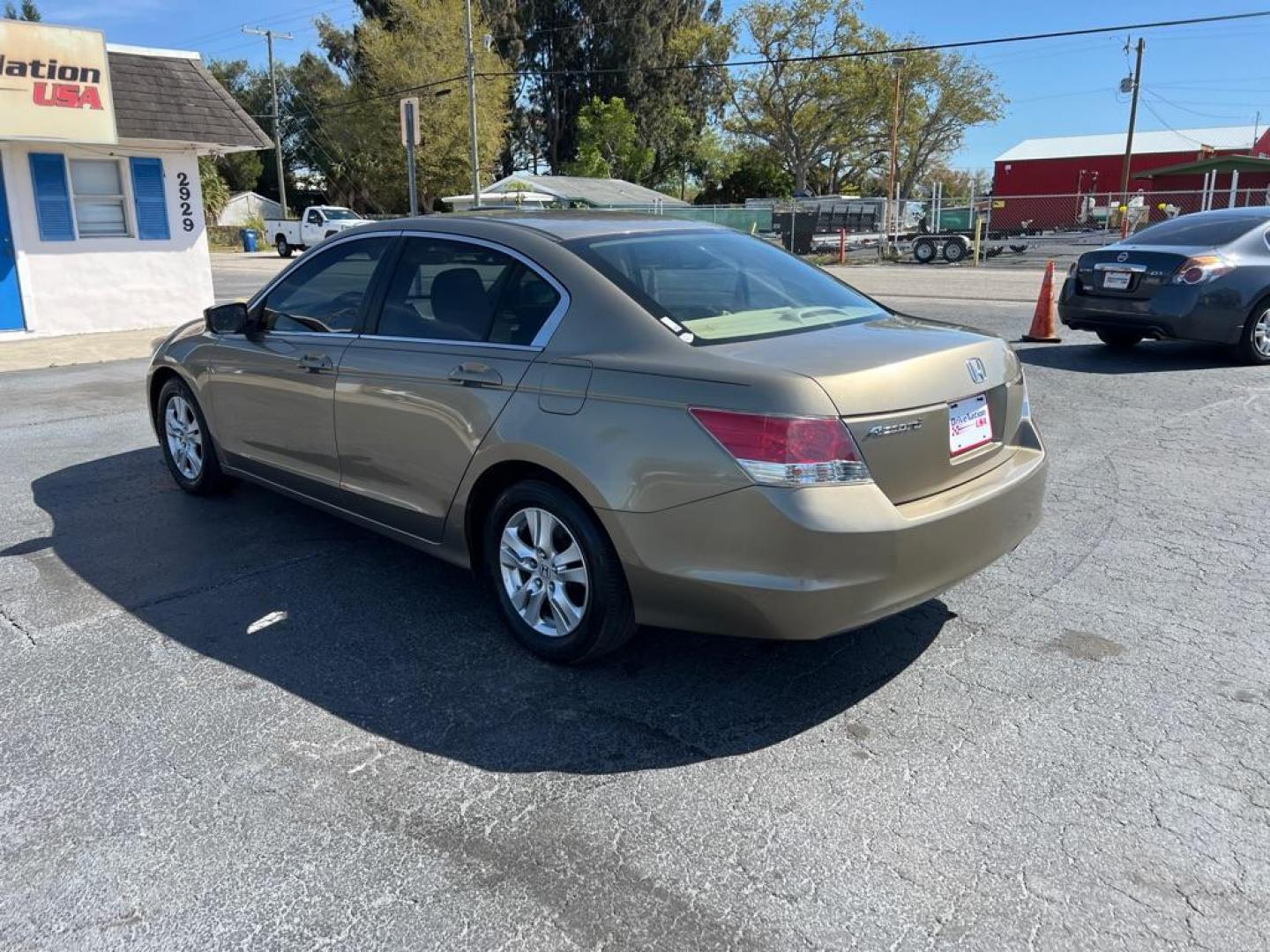 2009 TAN HONDA ACCORD LXP (1HGCP26449A) with an 2.4L engine, Automatic transmission, located at 2929 9th St. West, Bradenton, 34205, (941) 242-2810, 27.473591, -82.570679 - Photo#5