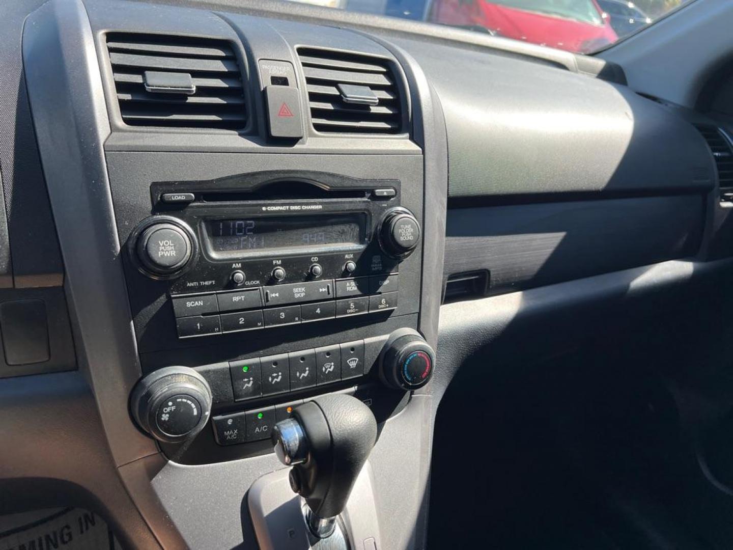 2009 SILVER HONDA CR-V EX (3CZRE38539G) with an 2.4L engine, Automatic transmission, located at 2929 9th St. West, Bradenton, 34205, (941) 242-2810, 27.473591, -82.570679 - Photo#13