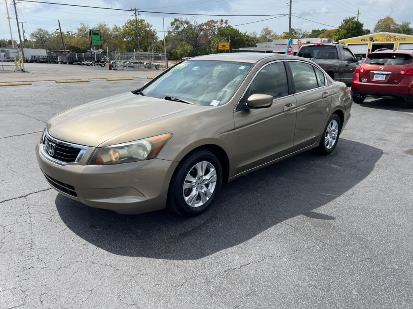 2008 TAN HONDA ACCORD LXP (1HGCP26428A) with an 2.4L engine, Automatic transmission, located at 2929 9th St. West, Bradenton, 34205, (941) 242-2810, 27.473591, -82.570679 - Photo#4