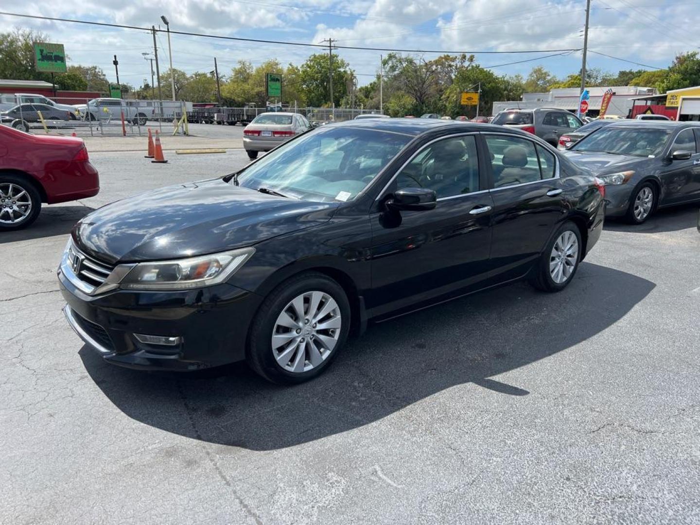 2013 BLACK HONDA ACCORD EX (1HGCR2F78DA) with an 2.4L engine, Continuously Variable transmission, located at 2929 9th St. West, Bradenton, 34205, (941) 242-2810, 27.473591, -82.570679 - Photo#3