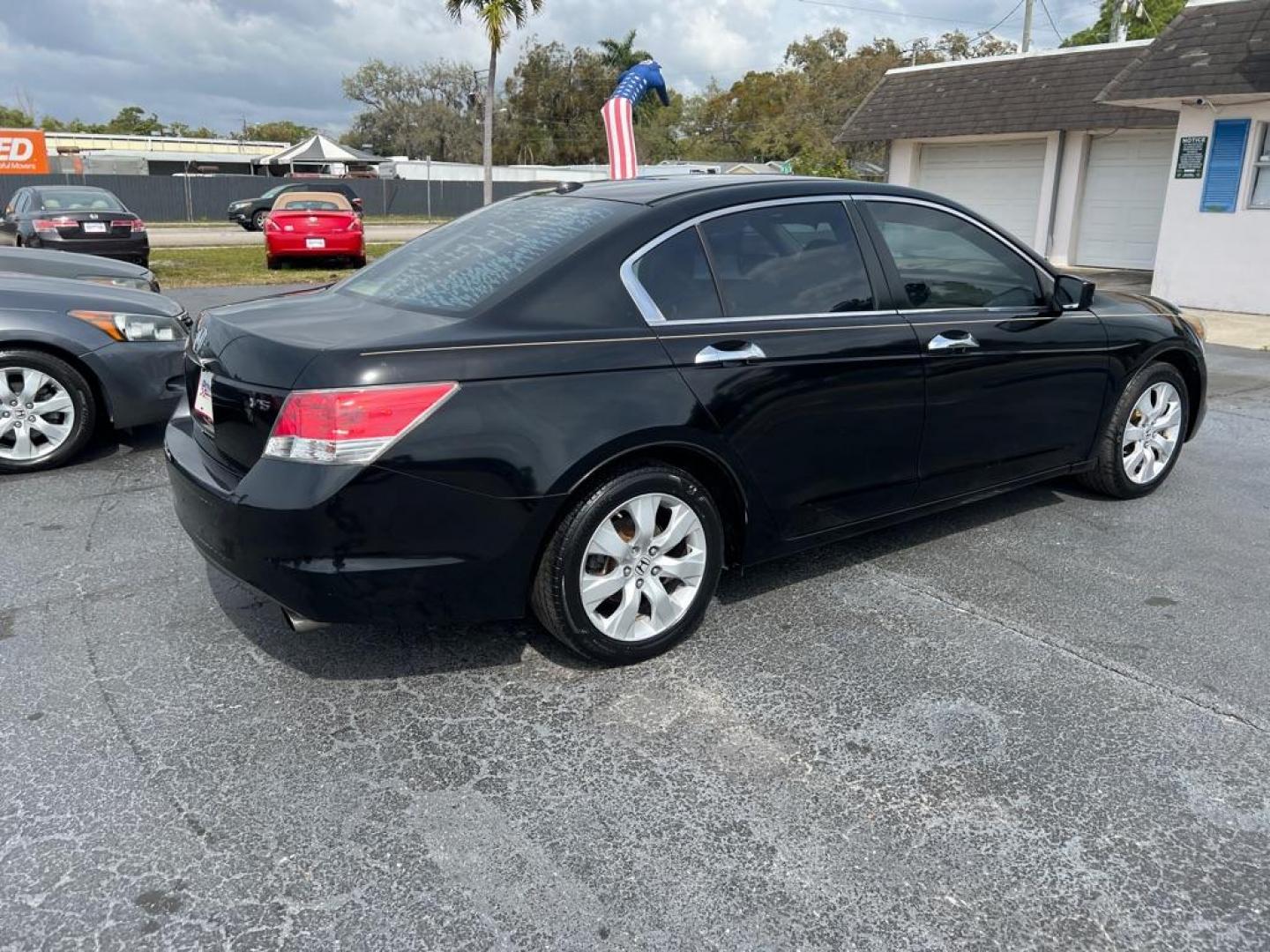 2010 BLACK HONDA ACCORD EXL (1HGCP3F88AA) with an 3.5L engine, Automatic transmission, located at 2929 9th St. West, Bradenton, 34205, (941) 242-2810, 27.473591, -82.570679 - Photo#7