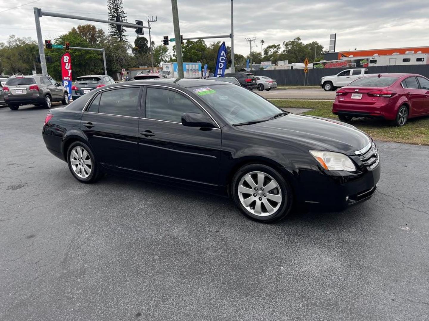 2007 BLACK TOYOTA AVALON LIMITED (4T1BK36B07U) with an 3.5L engine, Automatic transmission, located at 2929 9th St. West, Bradenton, 34205, (941) 242-2810, 27.473591, -82.570679 - Photo#0