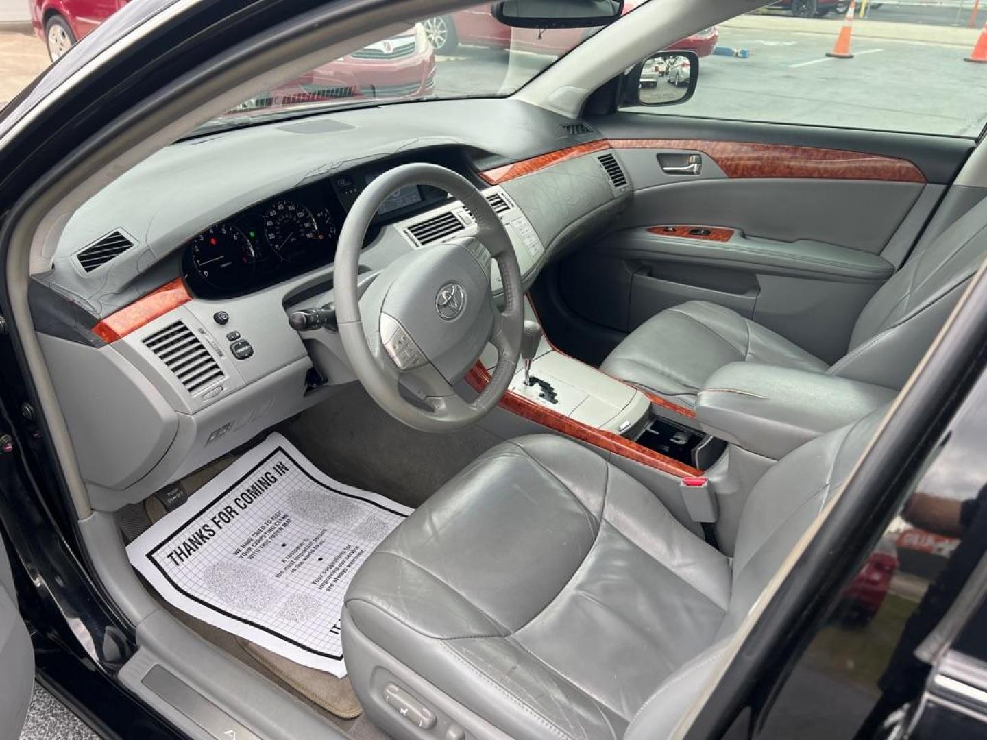 2007 BLACK TOYOTA AVALON LIMITED (4T1BK36B07U) with an 3.5L engine, Automatic transmission, located at 2929 9th St. West, Bradenton, 34205, (941) 242-2810, 27.473591, -82.570679 - Photo#11