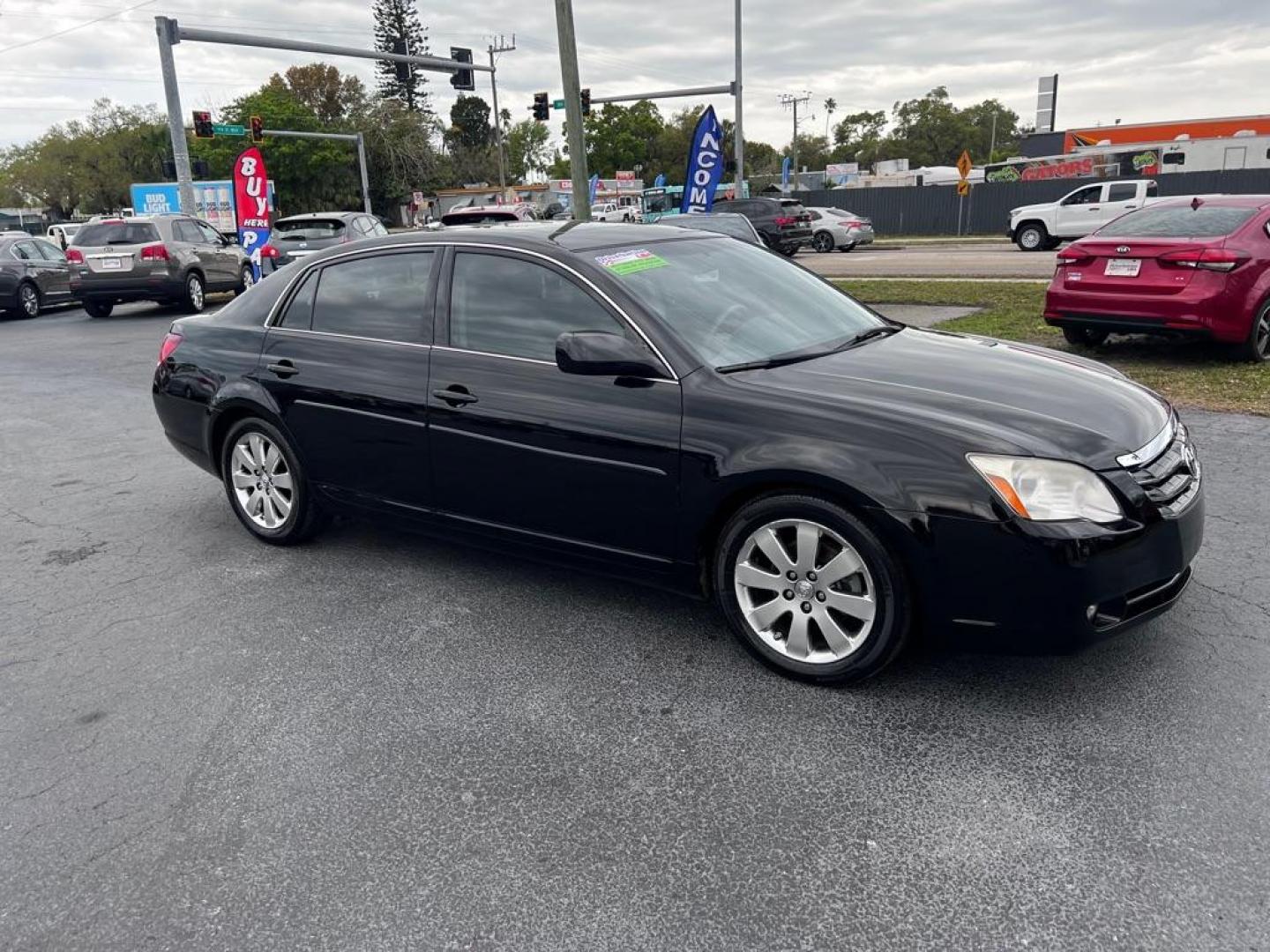 2007 BLACK TOYOTA AVALON LIMITED (4T1BK36B07U) with an 3.5L engine, Automatic transmission, located at 2929 9th St. West, Bradenton, 34205, (941) 242-2810, 27.473591, -82.570679 - Photo#1