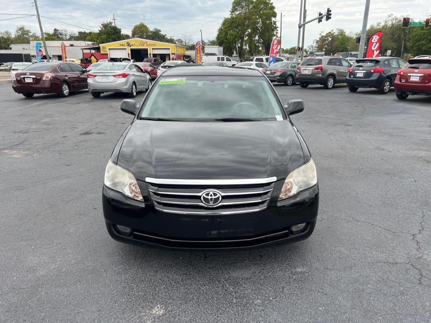 2007 BLACK TOYOTA AVALON LIMITED (4T1BK36B07U) with an 3.5L engine, Automatic transmission, located at 2929 9th St. West, Bradenton, 34205, (941) 242-2810, 27.473591, -82.570679 - Photo#2