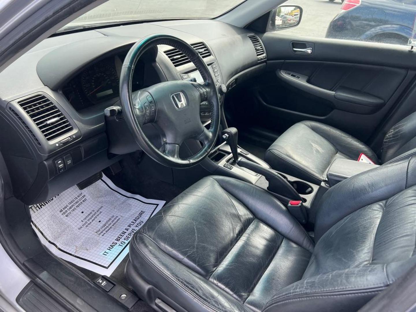 2005 SILVER HONDA ACCORD EX (1HGCM66525A) with an 3.0L engine, Automatic transmission, located at 2929 9th St. West, Bradenton, 34205, (941) 242-2810, 27.473591, -82.570679 - Photo#9